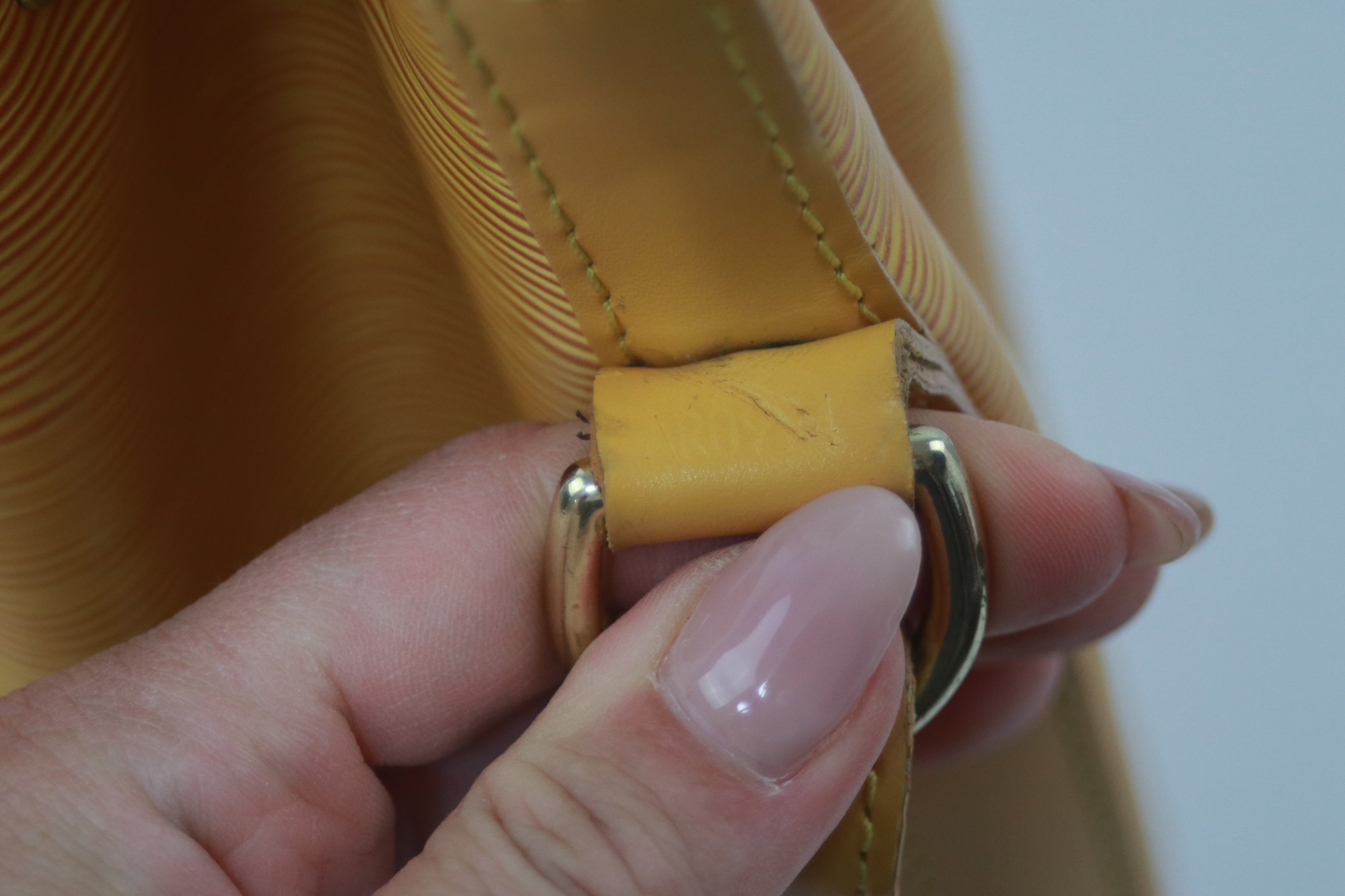 Louis Vuitton Noe GM Epi Yellow Shoulder Bag Used (6961)