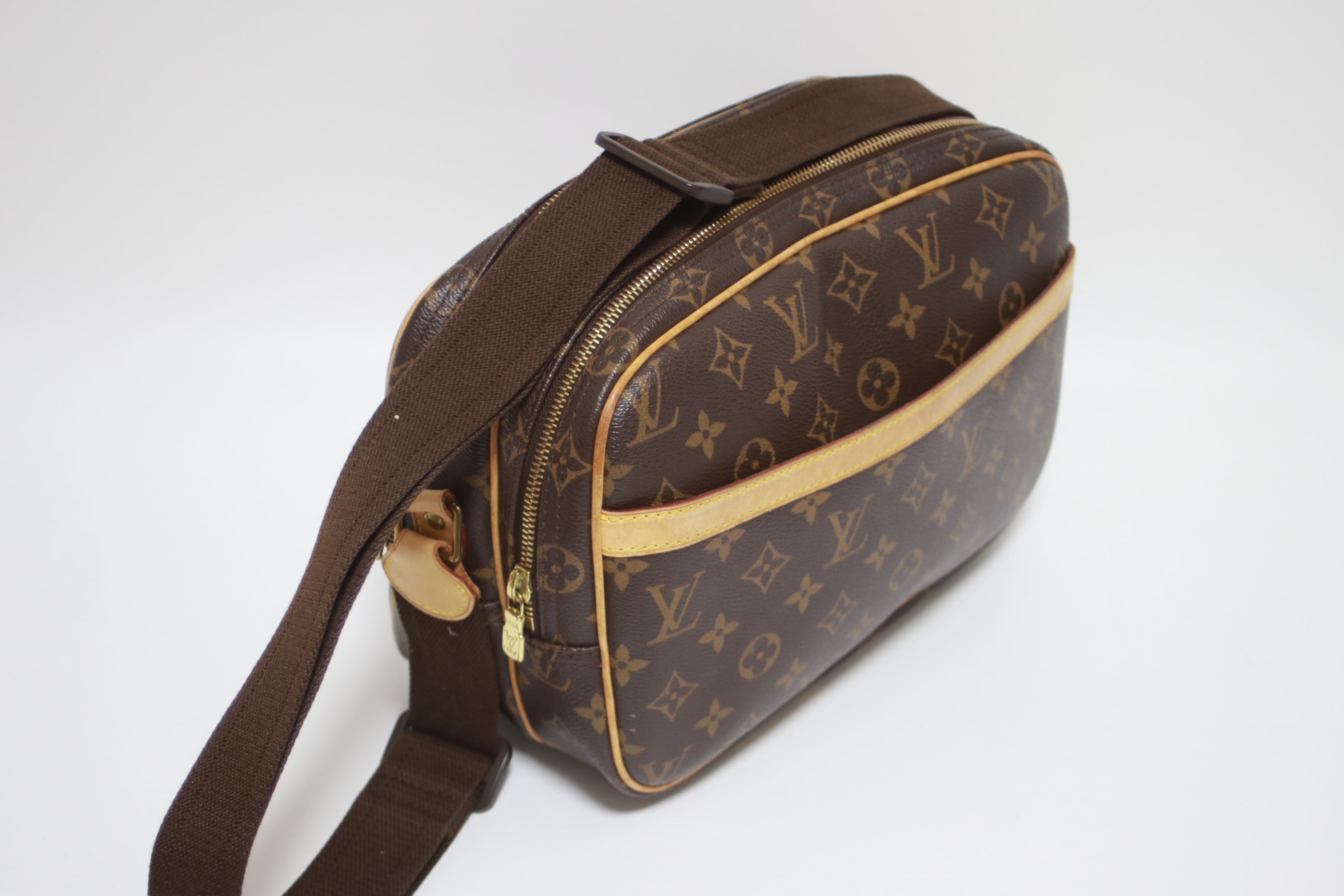 Louis Vuitton Reporter PM Messenger Bag Used
