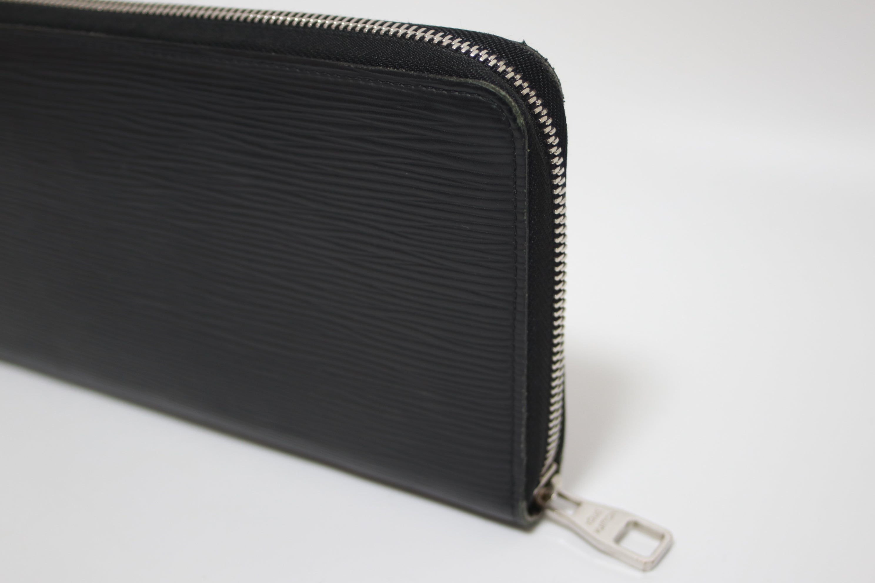 Louis Vuitton Pochette Gange Body Bag Used (6996)