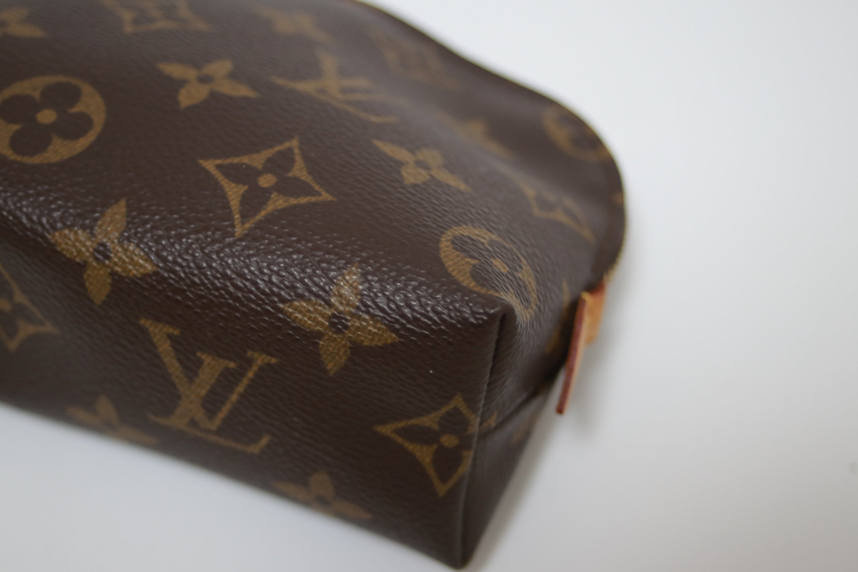 Louis Vuitton Pochette per cosmetici Monogram Usata