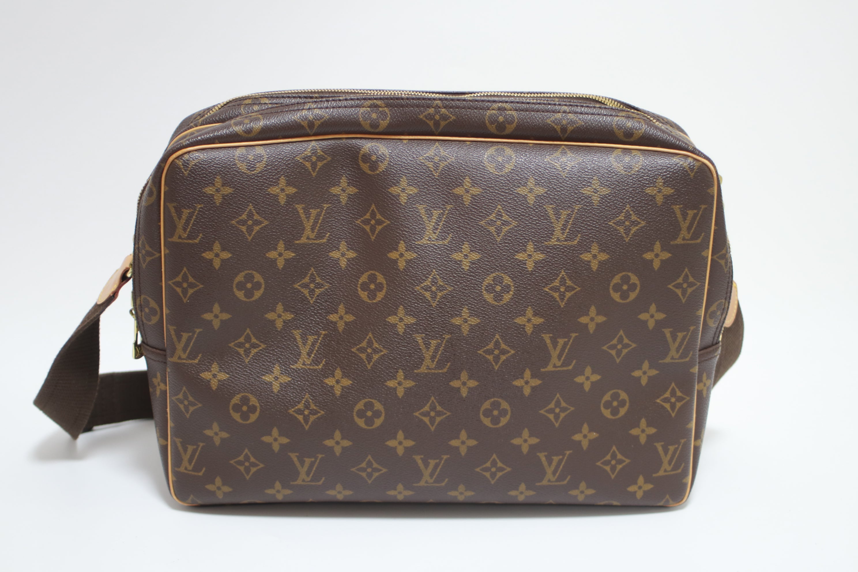 Louis Vuitton Reporter GM Messenger Bag Used