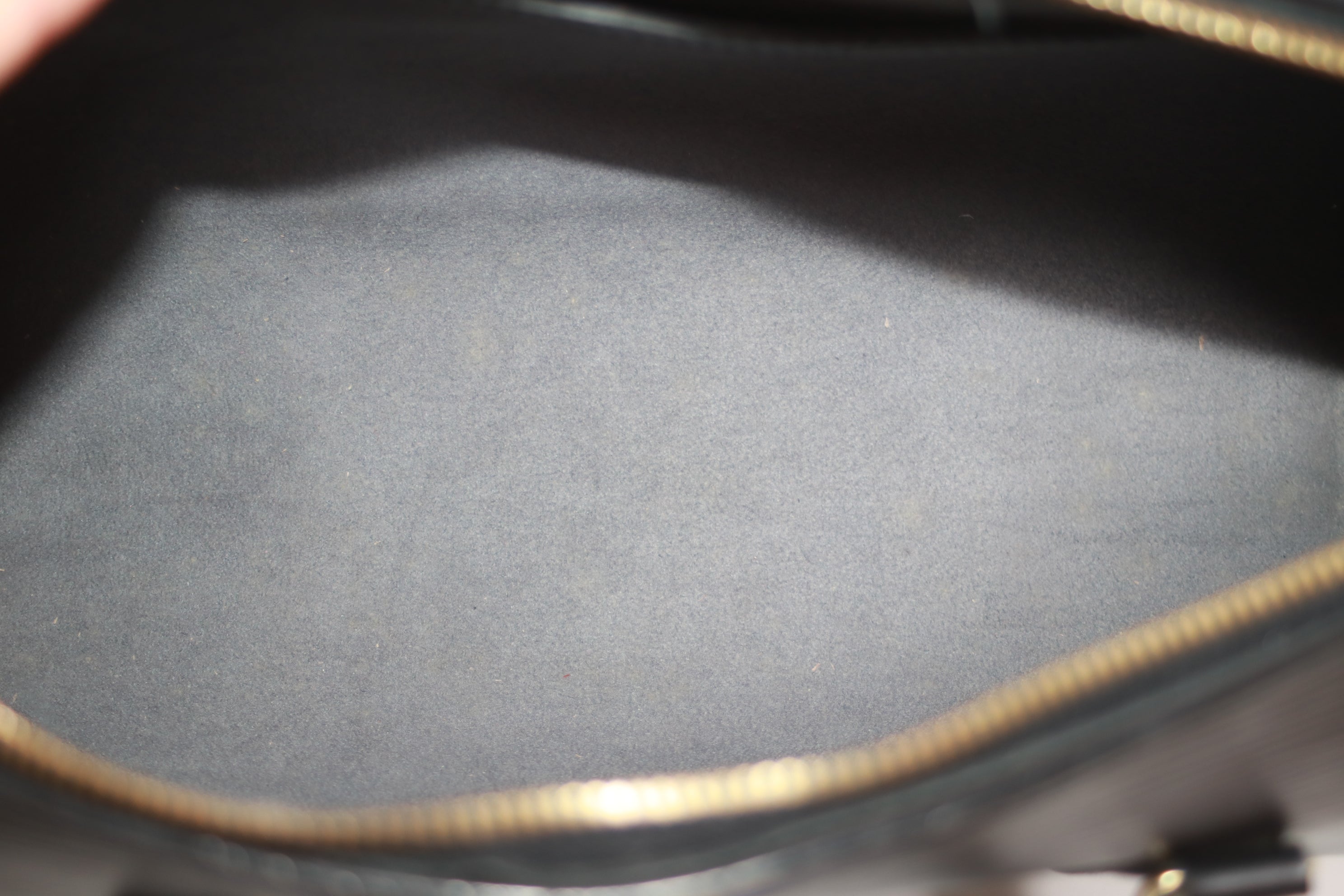 Louis Vuitton Soufflot Epi Black Leather Handbag Used