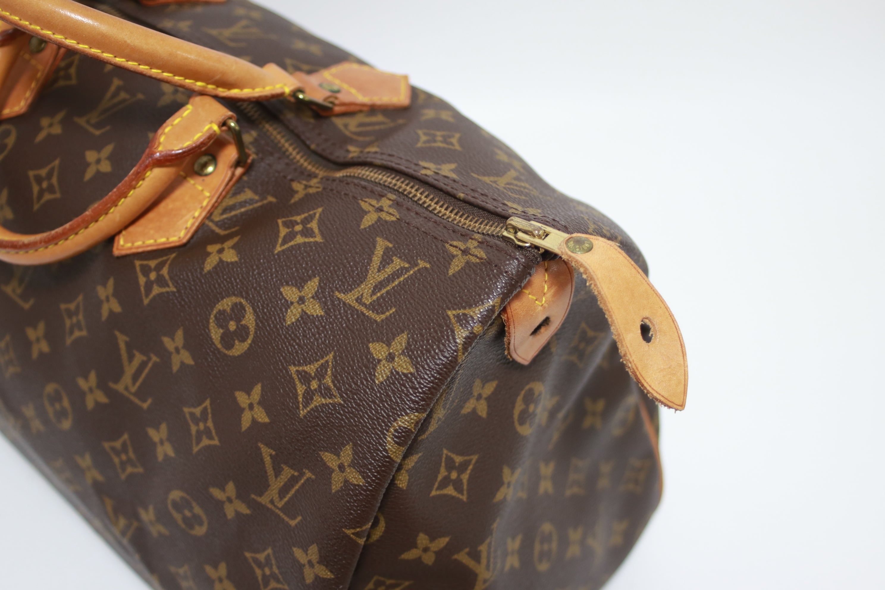 Louis Vuitton Speedy 40 Handbag Used