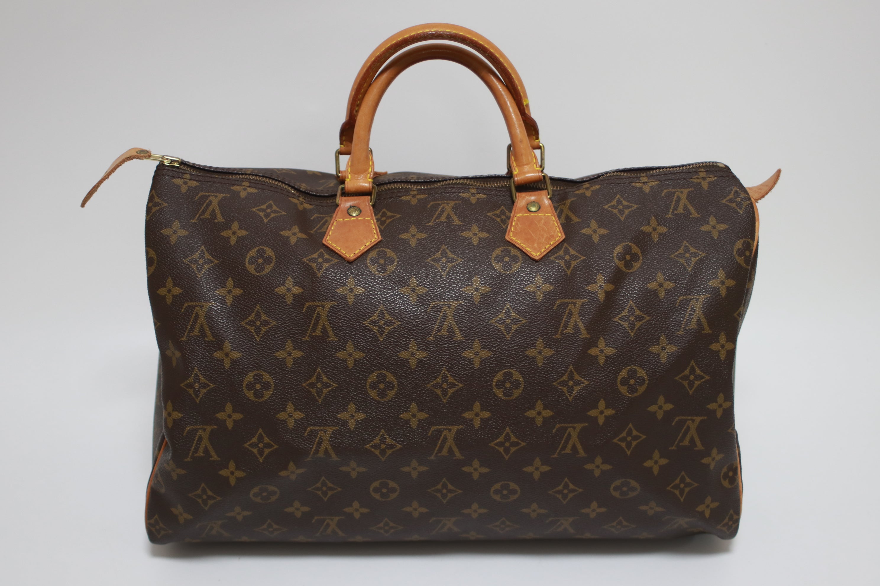 Louis Vuitton Speedy 40 Handbag Used