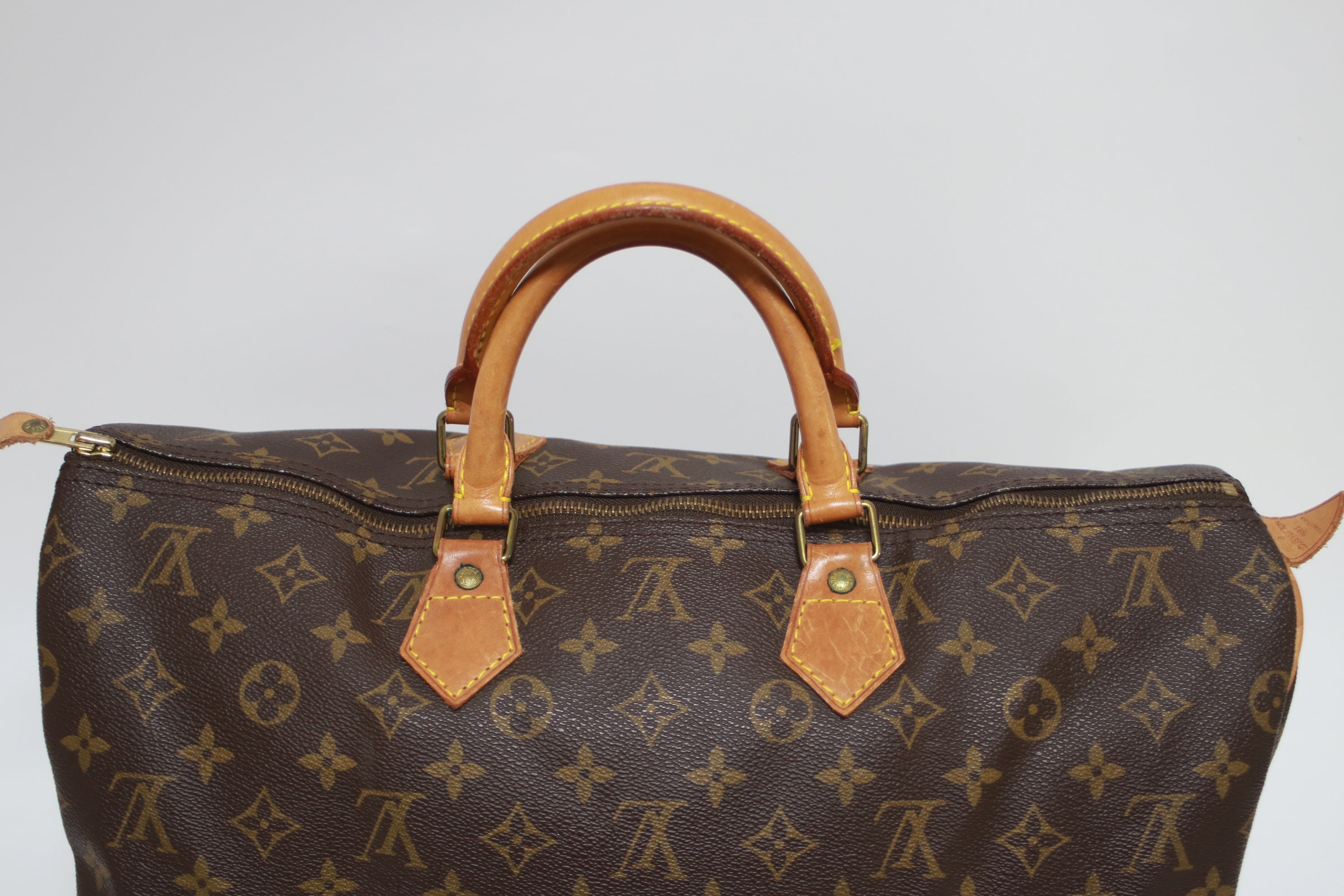 Louis Vuitton Speedy 40 Handbag Used