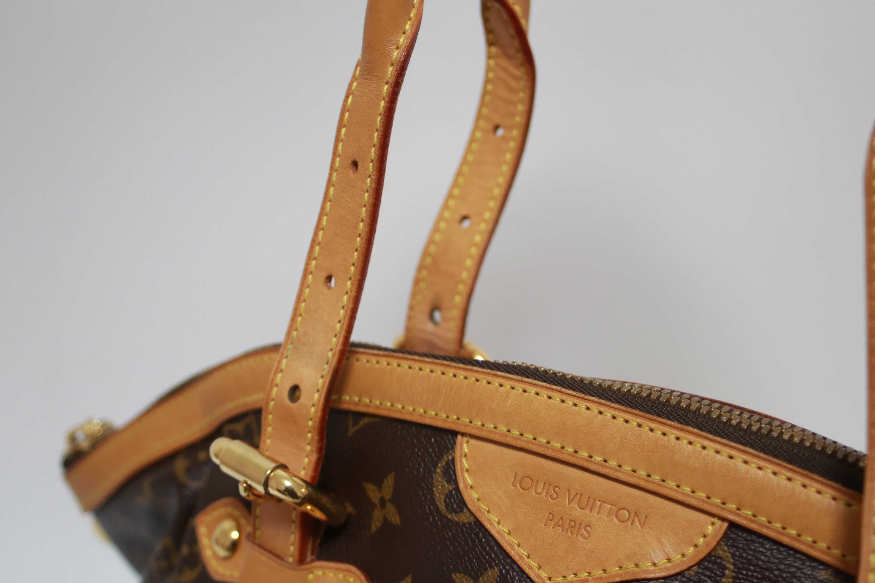 Louis Vuitton Tivoli GM Shoulder Tote Bag Used