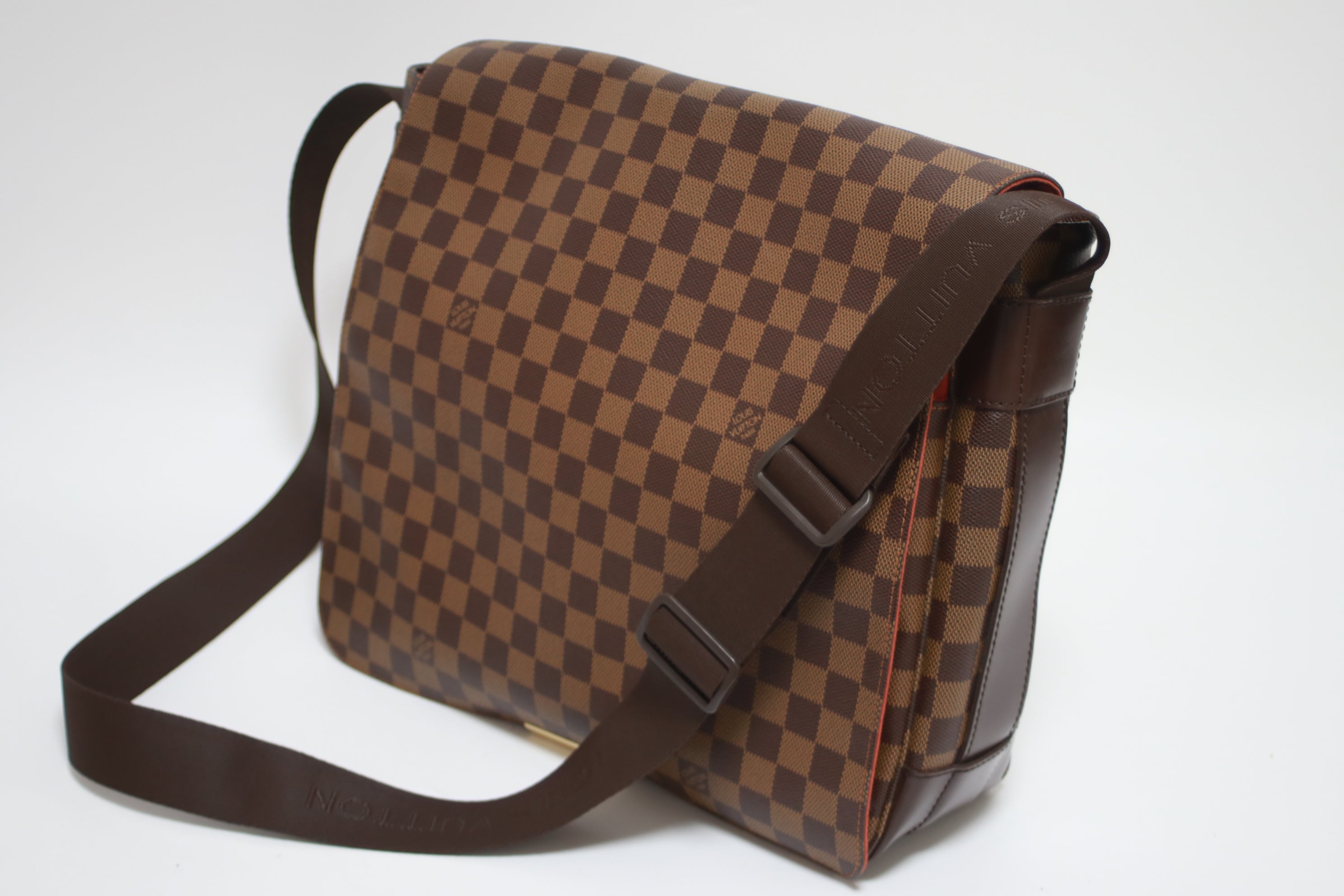 Louis Vuitton Bastille Damier Ebene Messenger Bag Used