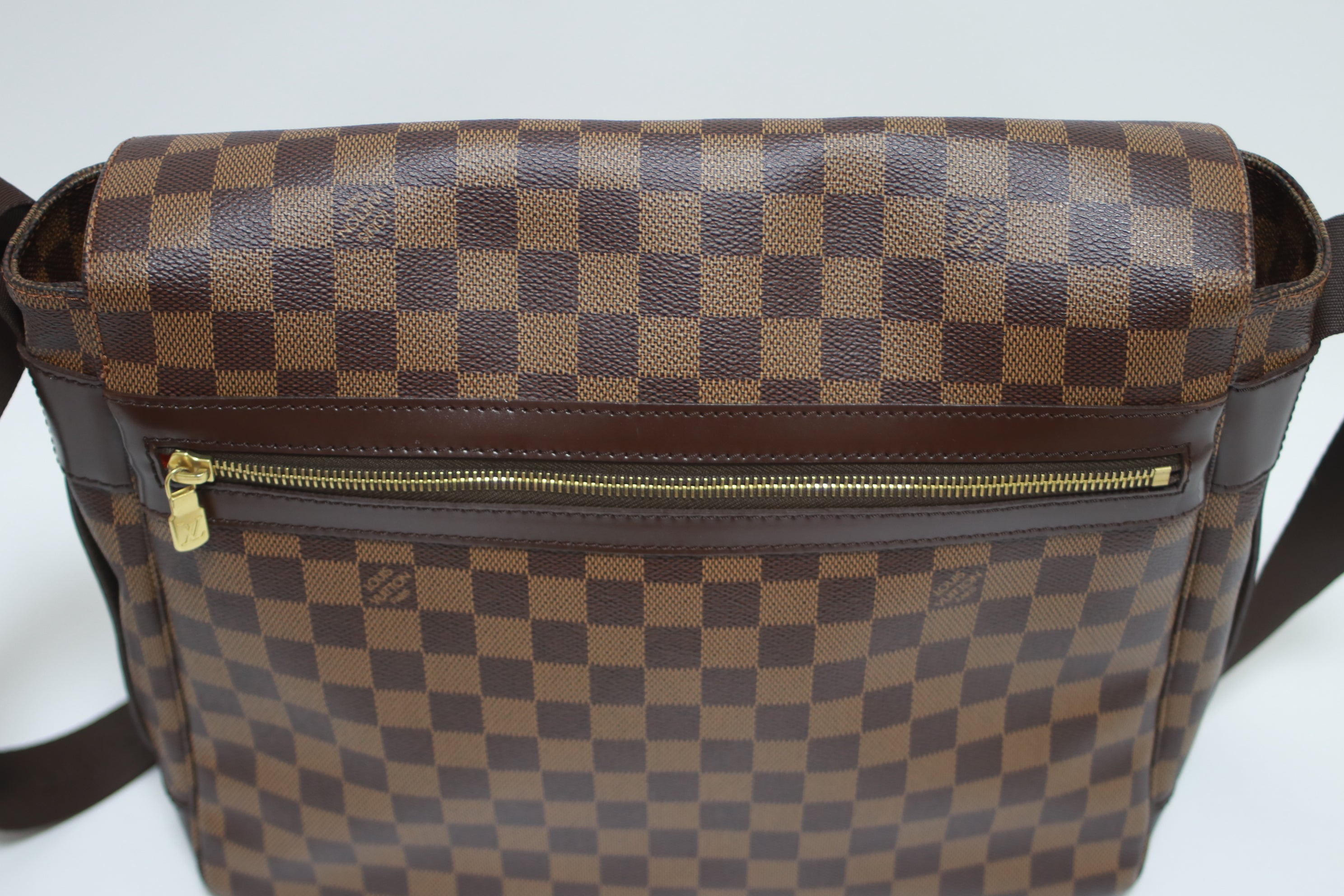 Louis Vuitton Bastille Damier Ebene Messenger Bag Used