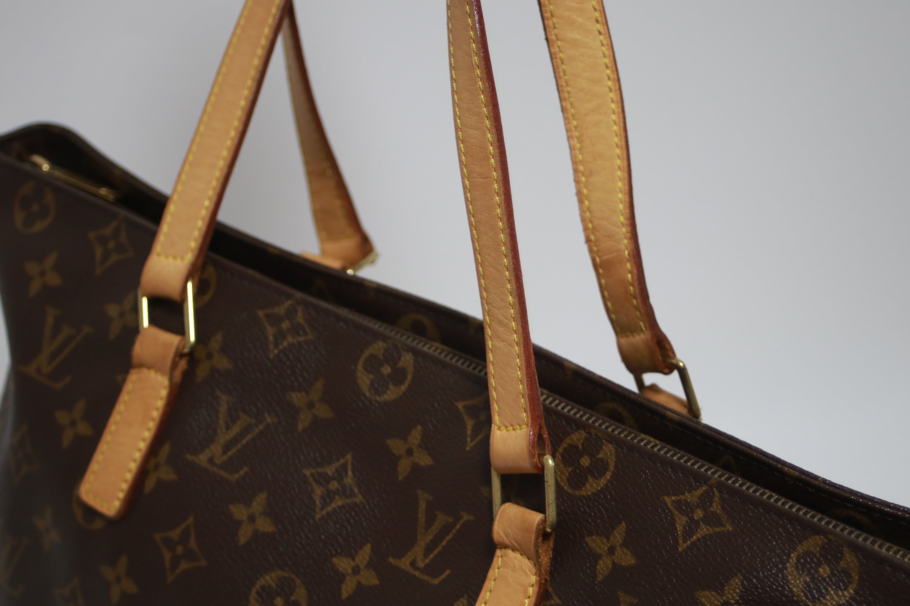 Borsa a tracolla Louis Vuitton Cabas Mezzo usata