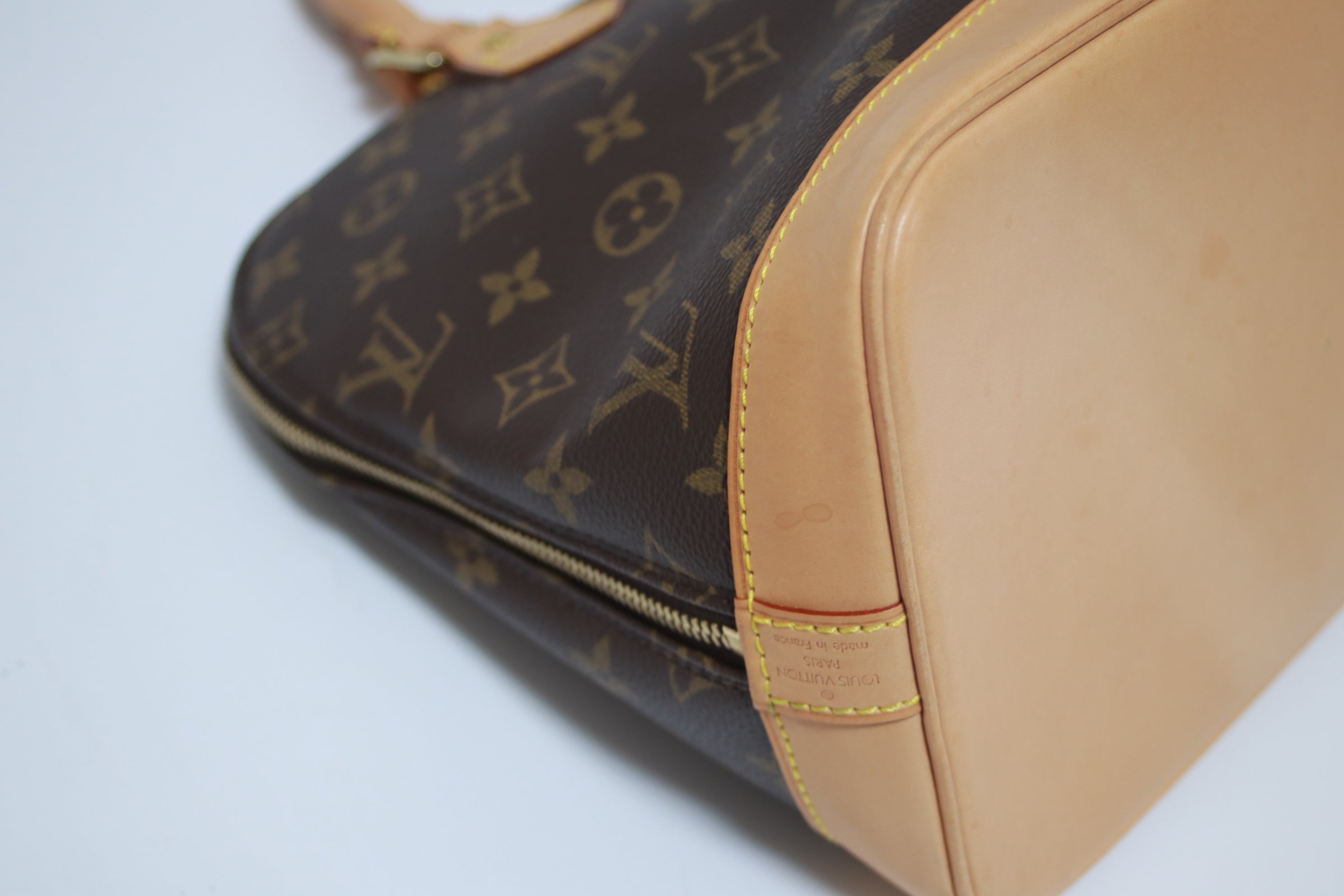 Louis Vuitton Alma PM Handbag Used
