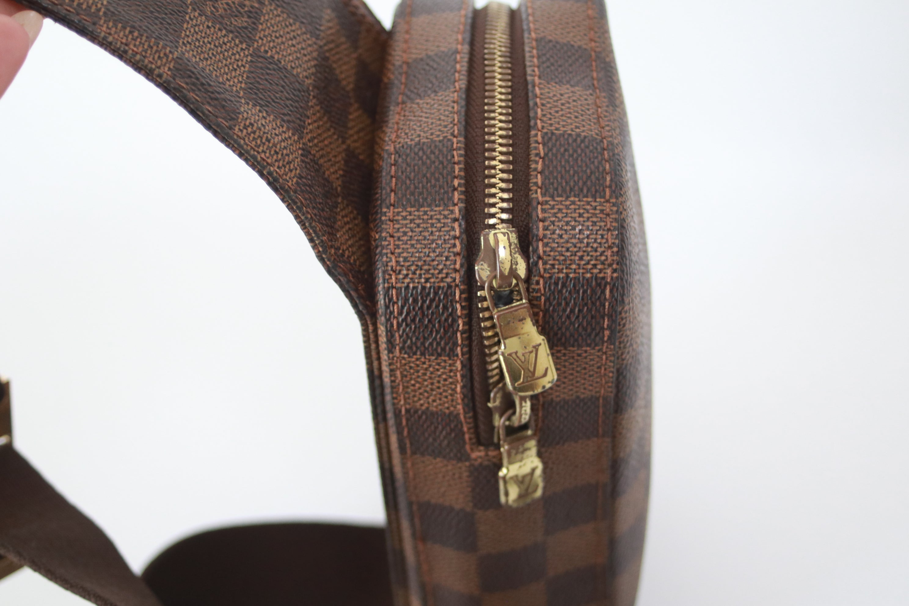 Borsa a tracolla Louis Vuitton Geronimo usata