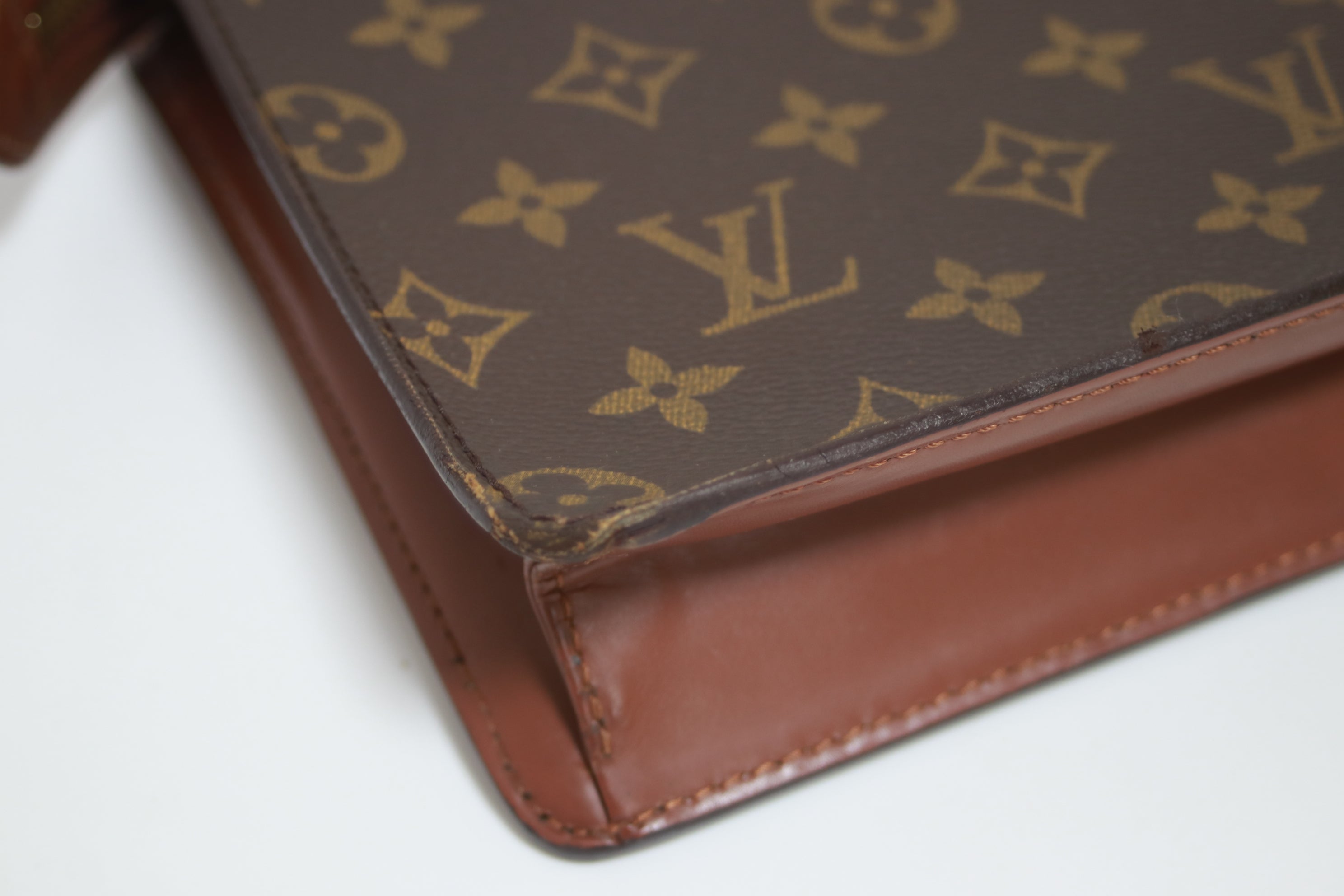 Louis Vuitton Pochette Dome Clutch Used