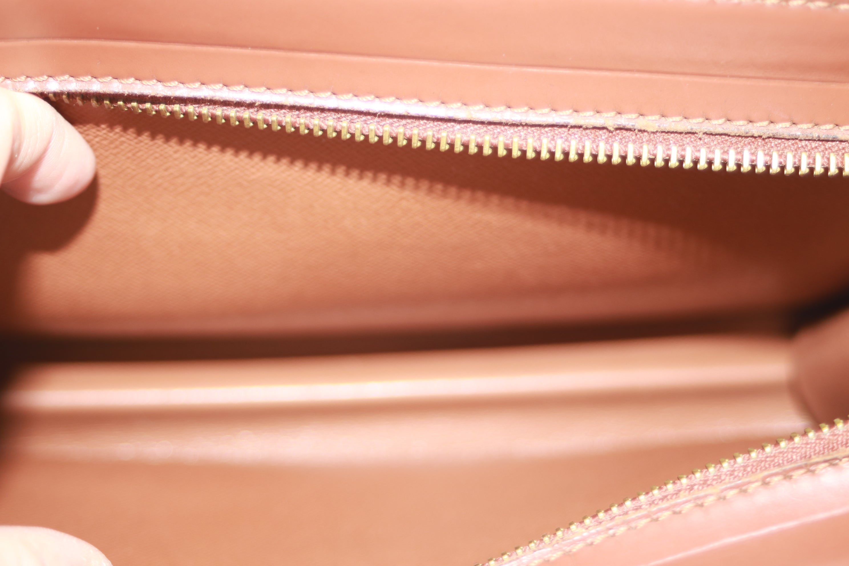 Louis Vuitton Pochette Dome Clutch Used