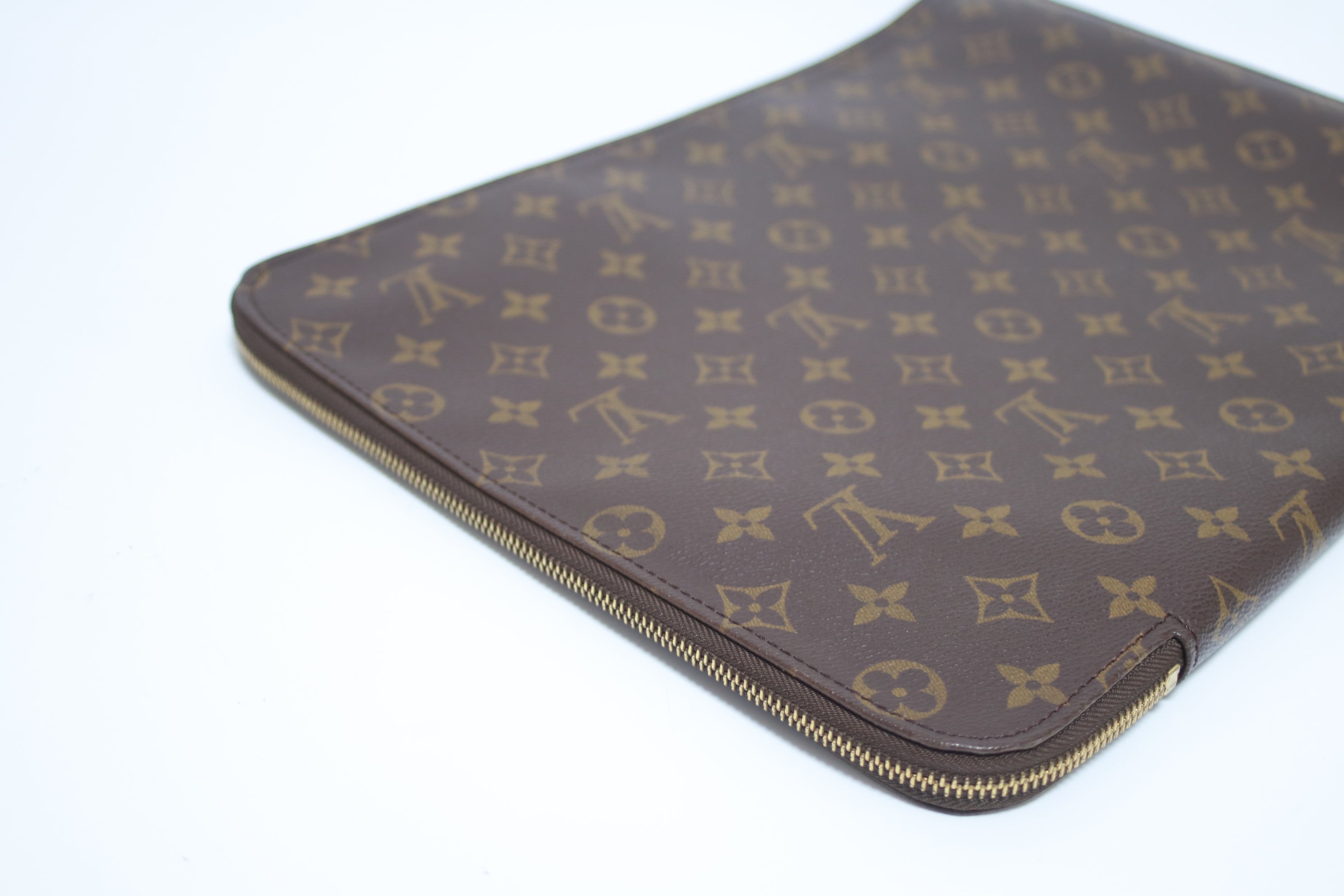 Louis Vuitton Pochette Document Used