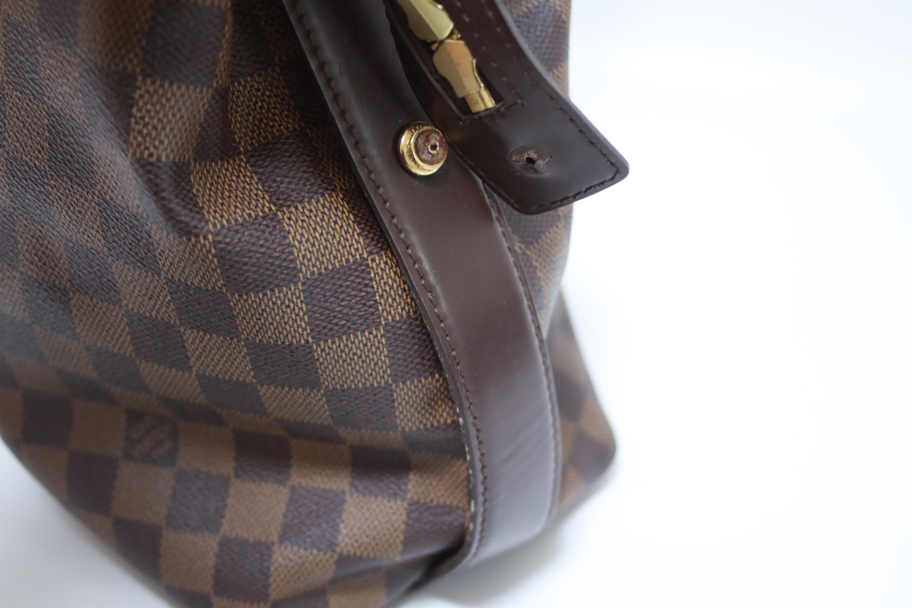 Louis Vuitton Chelsea Shoulder Tote Bag Used