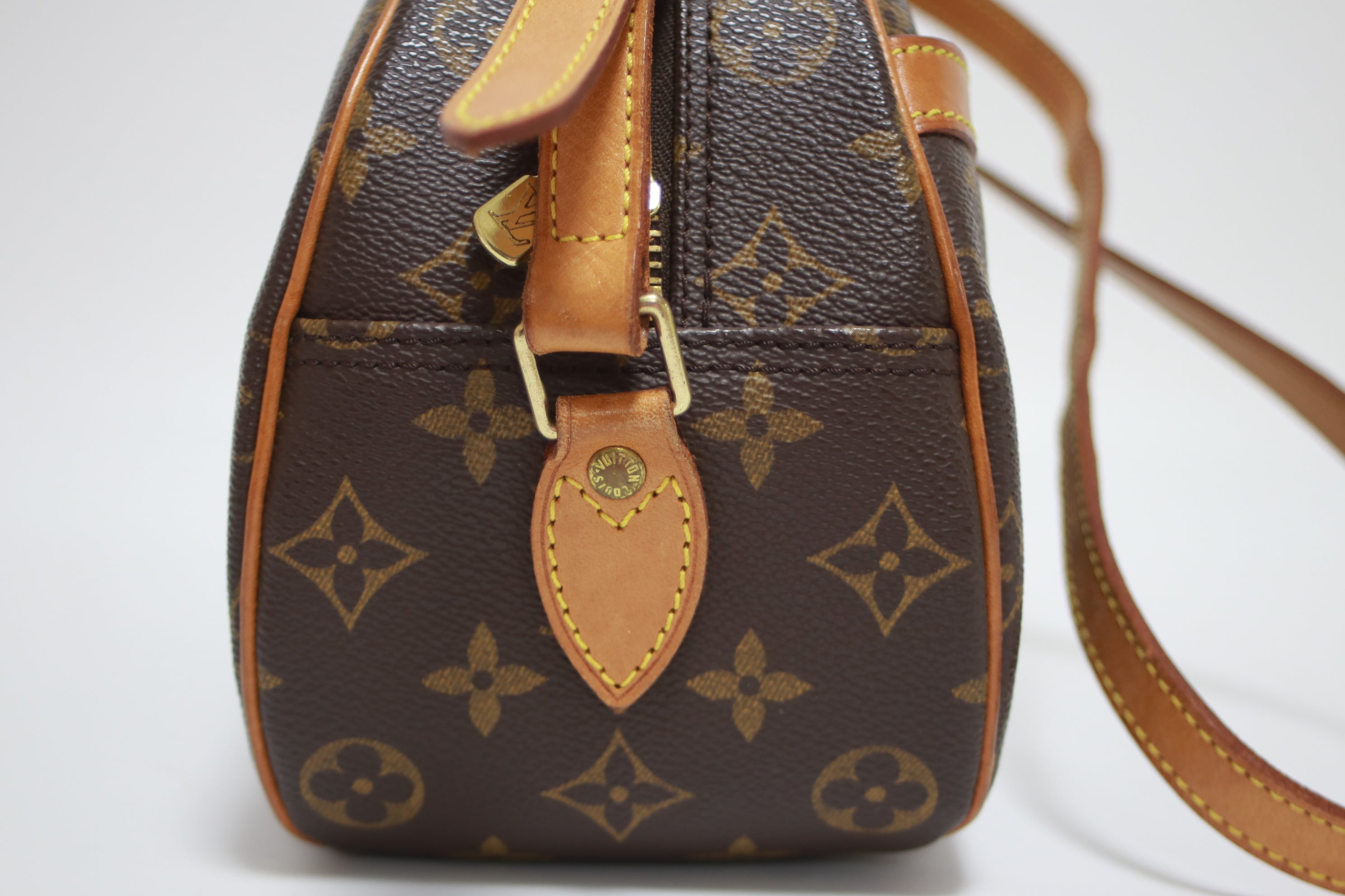Louis Vuitton Blois Shoulder Bag Used