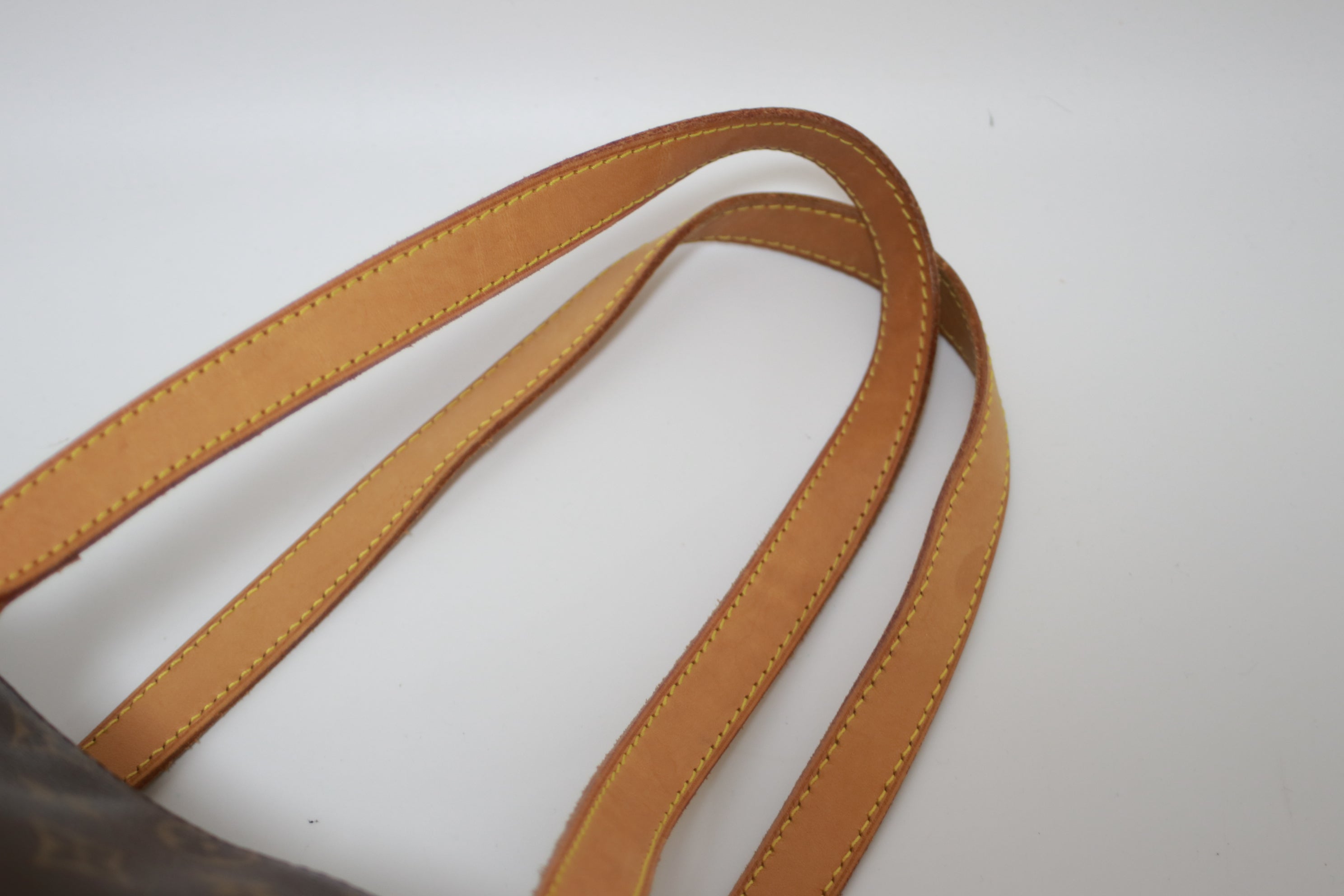 Louis Vuitton Cabas Mezzo Shoulder Tote Bag Used