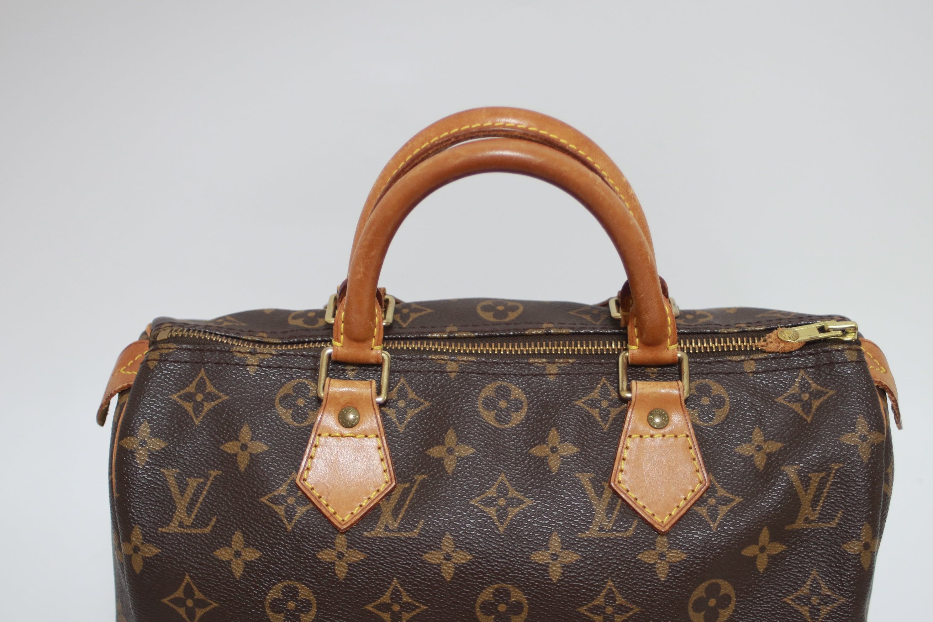 Louis Vuitton Speedy 30 Handbag Used