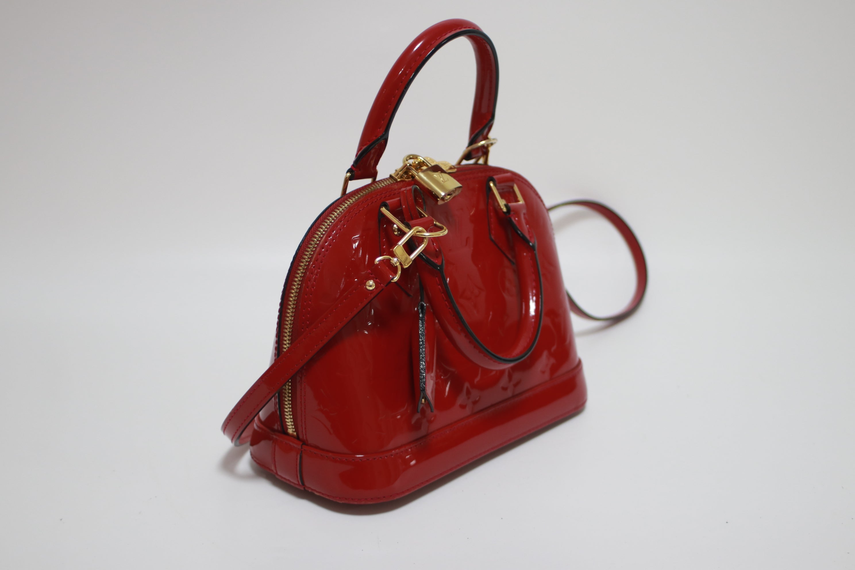Louis Vuitton Alma BB Rosa Usato