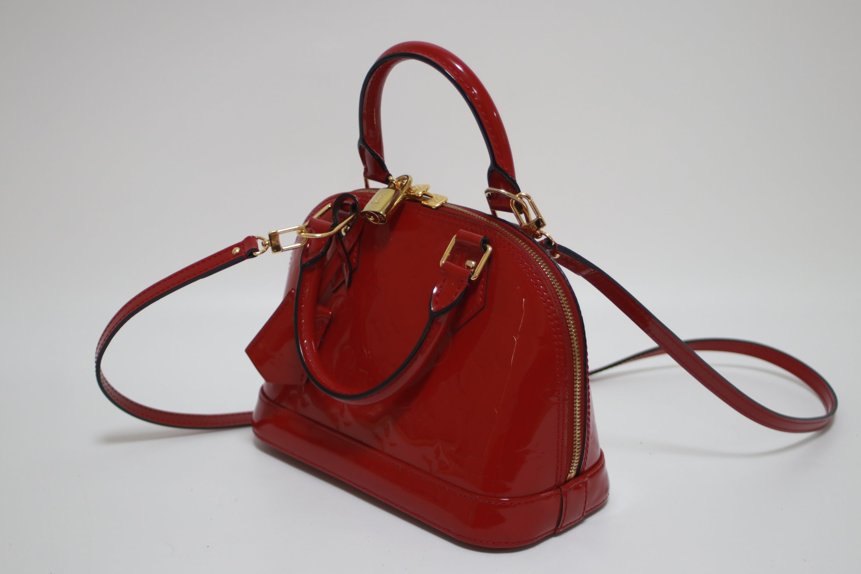 Louis Vuitton Alma BB Rosa Usato