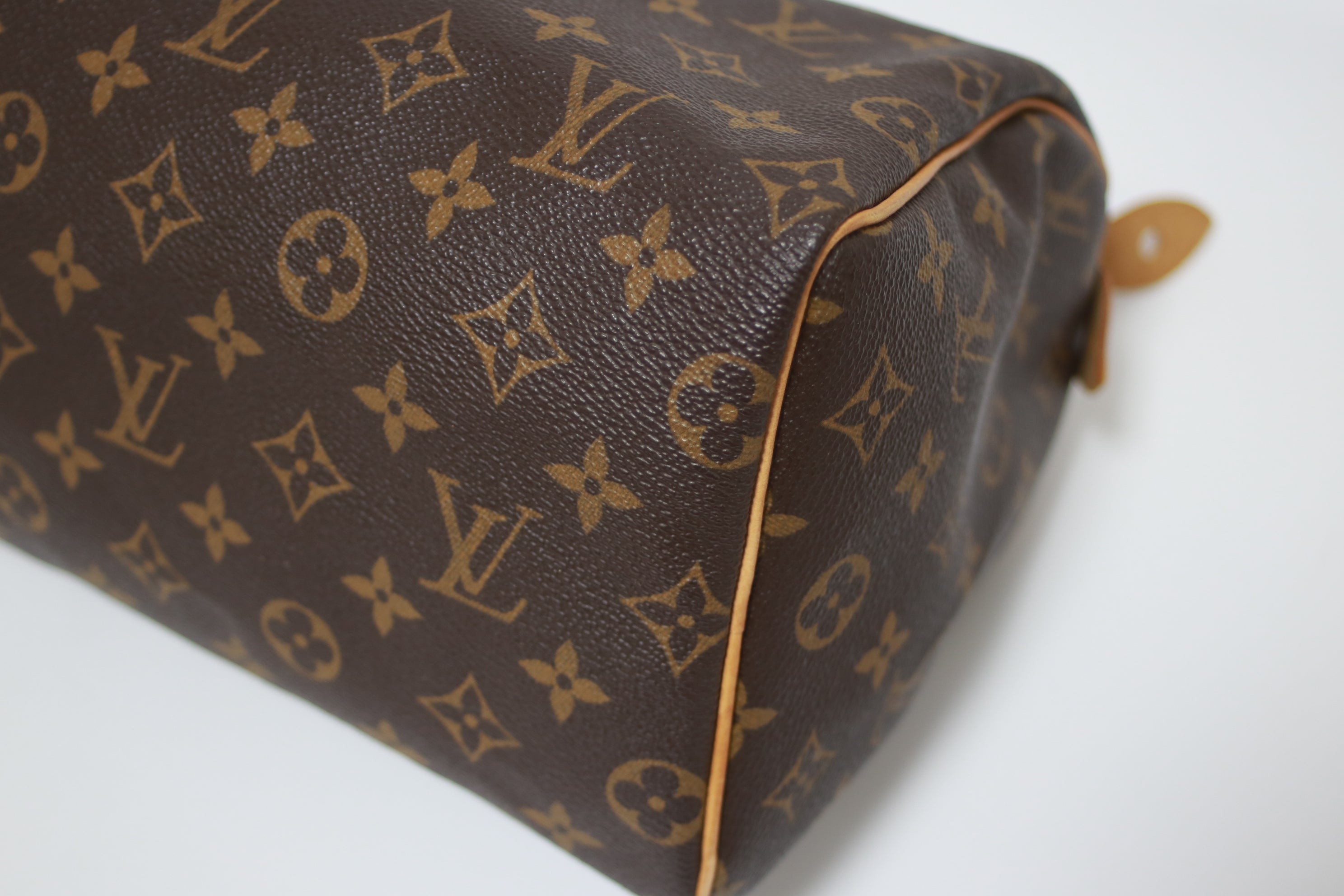 Louis Vuitton Speedy 25 Monogram Handbag Used