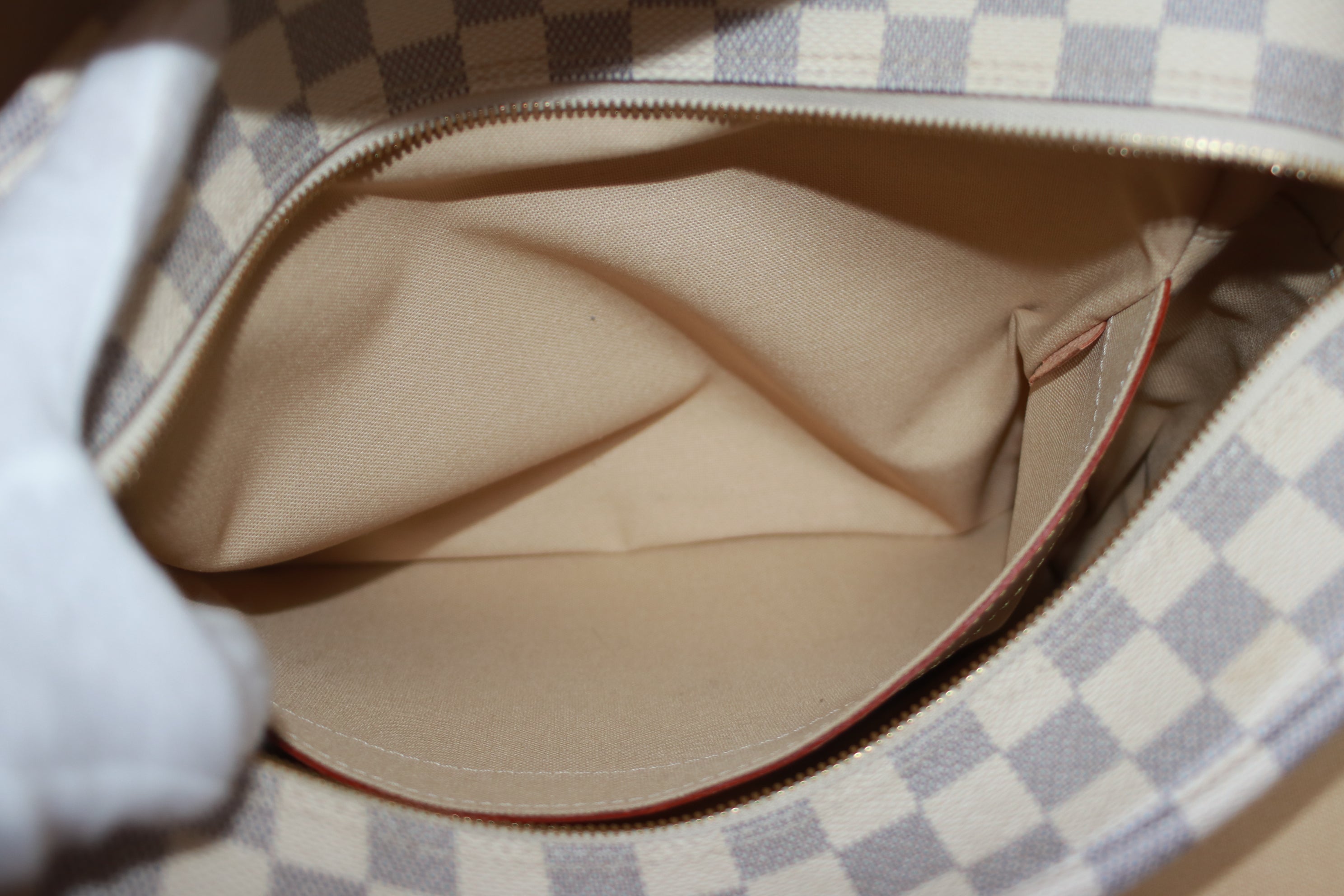 Louis Vuitton Naviglio Damier Azur Messenger Bag Used