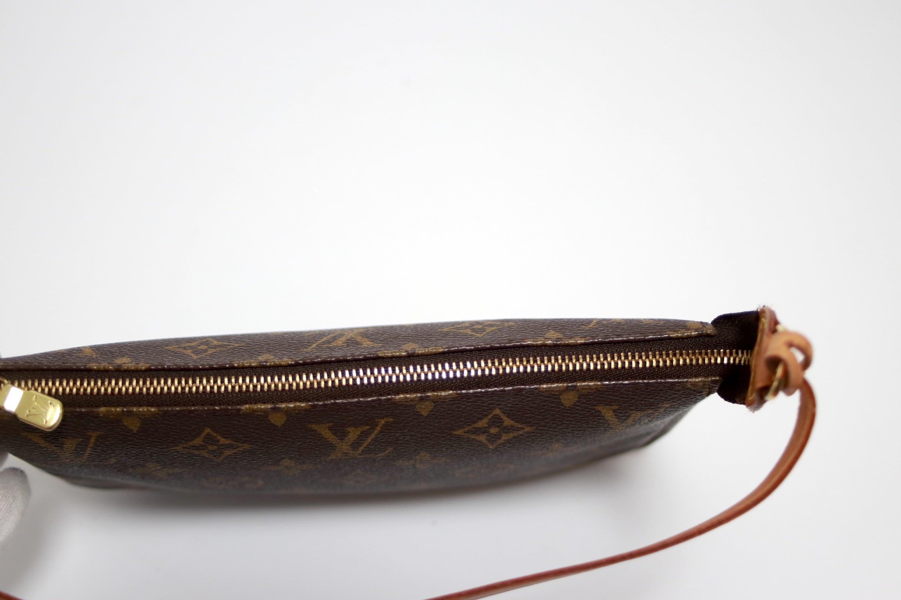 Louis Vuitton Pochette Accessories Used