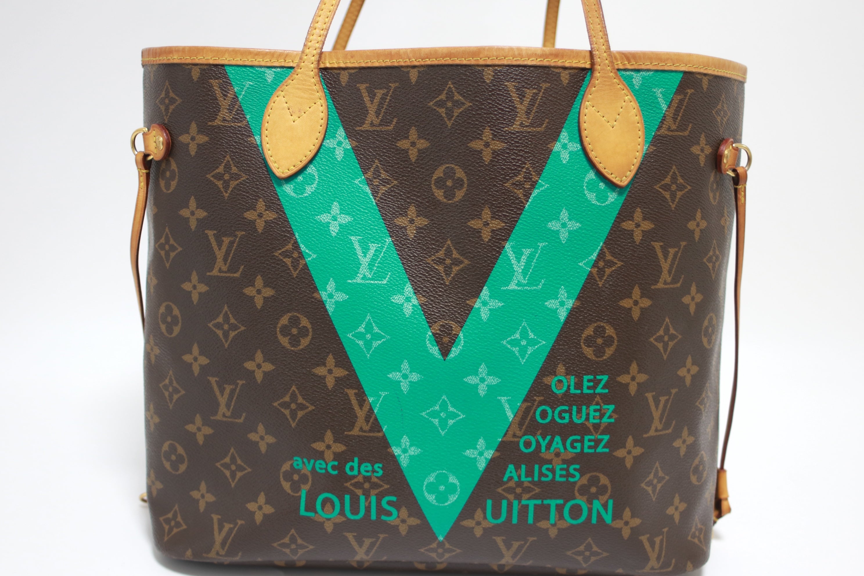 Louis Vuitton Limited Edition Neverfull MM V Turquoise Shoulder Bag Used