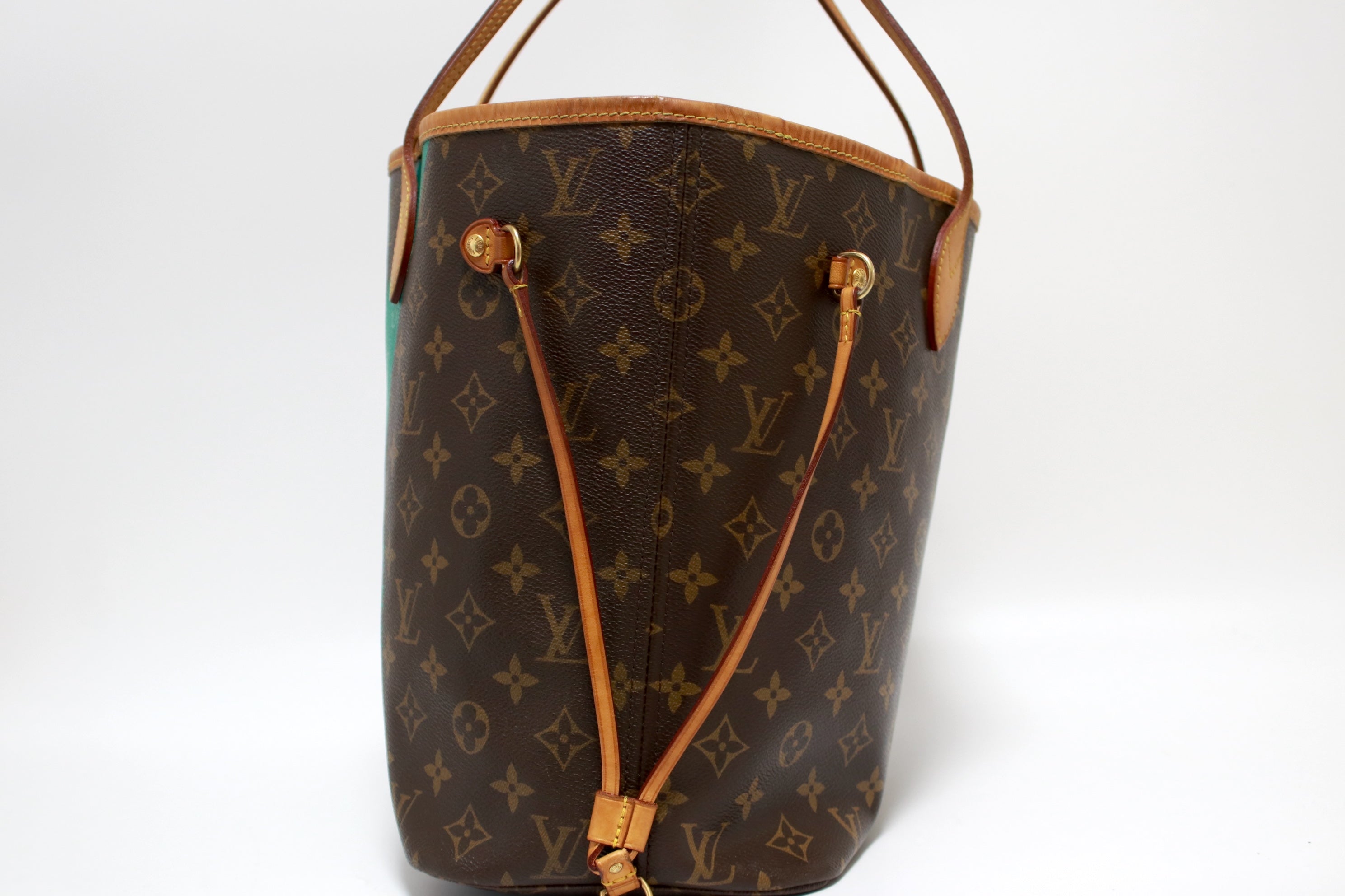 Louis Vuitton Limited Edition Neverfull MM V Turquoise Shoulder Bag Used