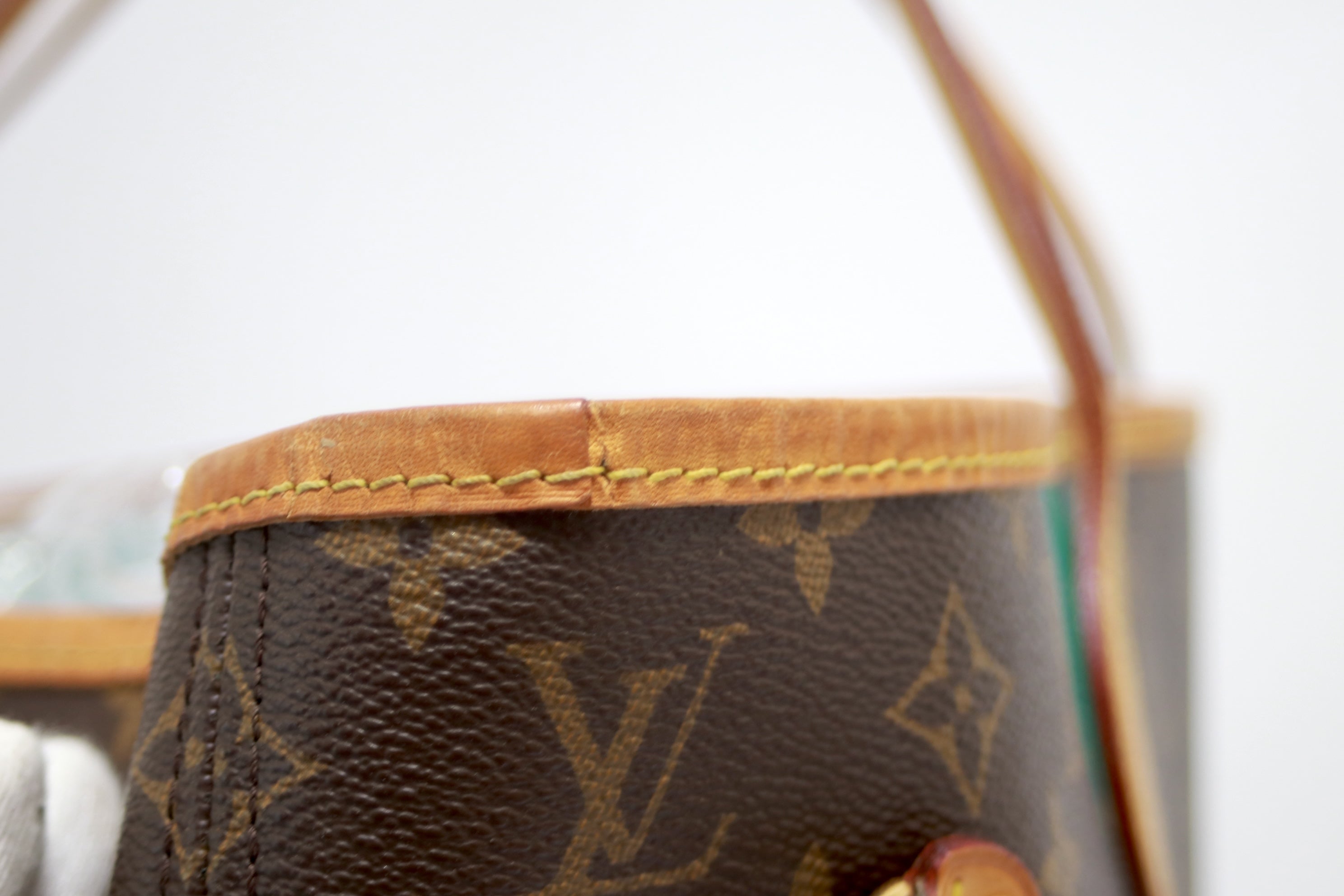 Louis Vuitton Limited Edition Neverfull MM V Turquoise Shoulder Bag Used