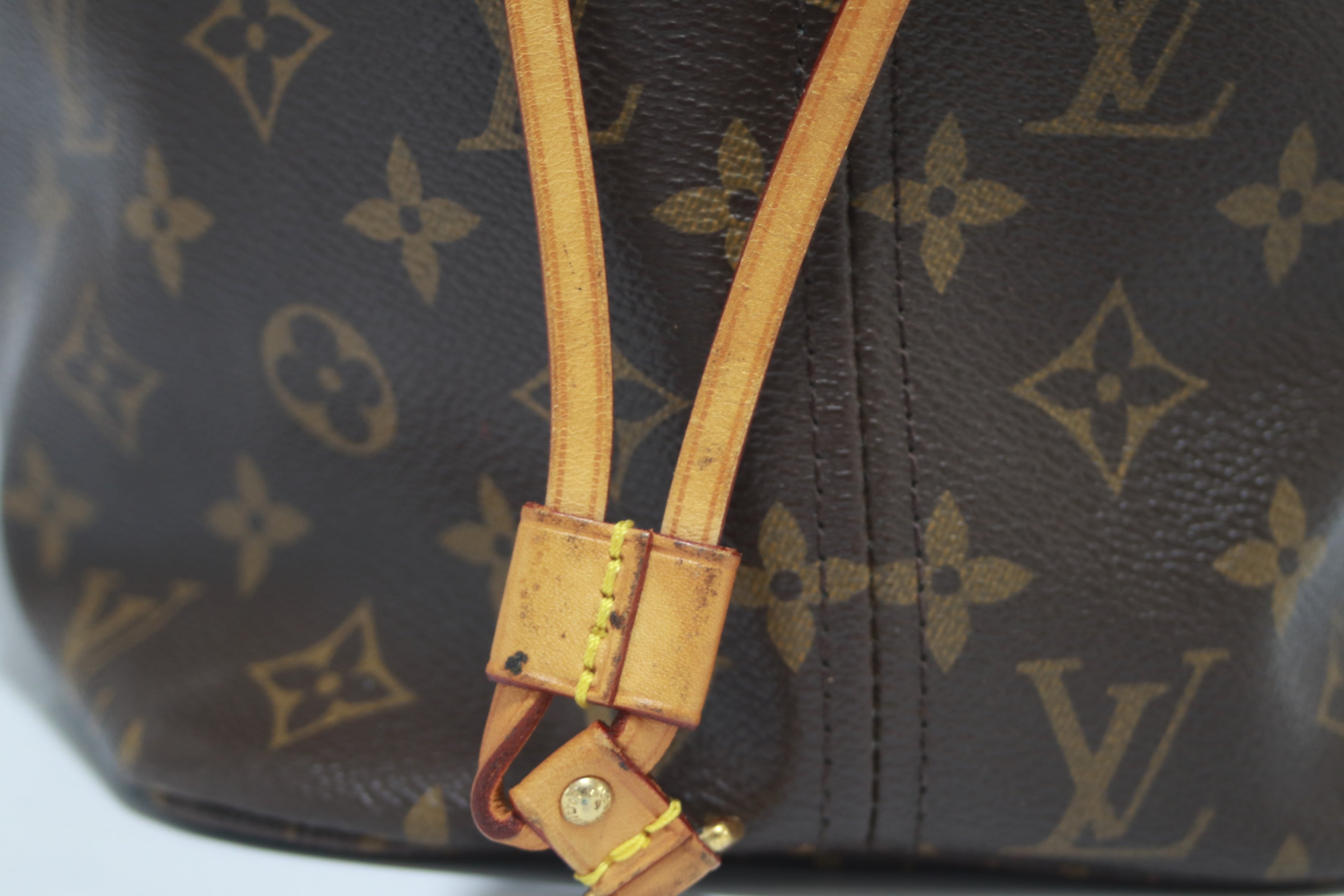 Louis Vuitton Limited Edition Neverfull MM V Turquoise Shoulder Bag Used