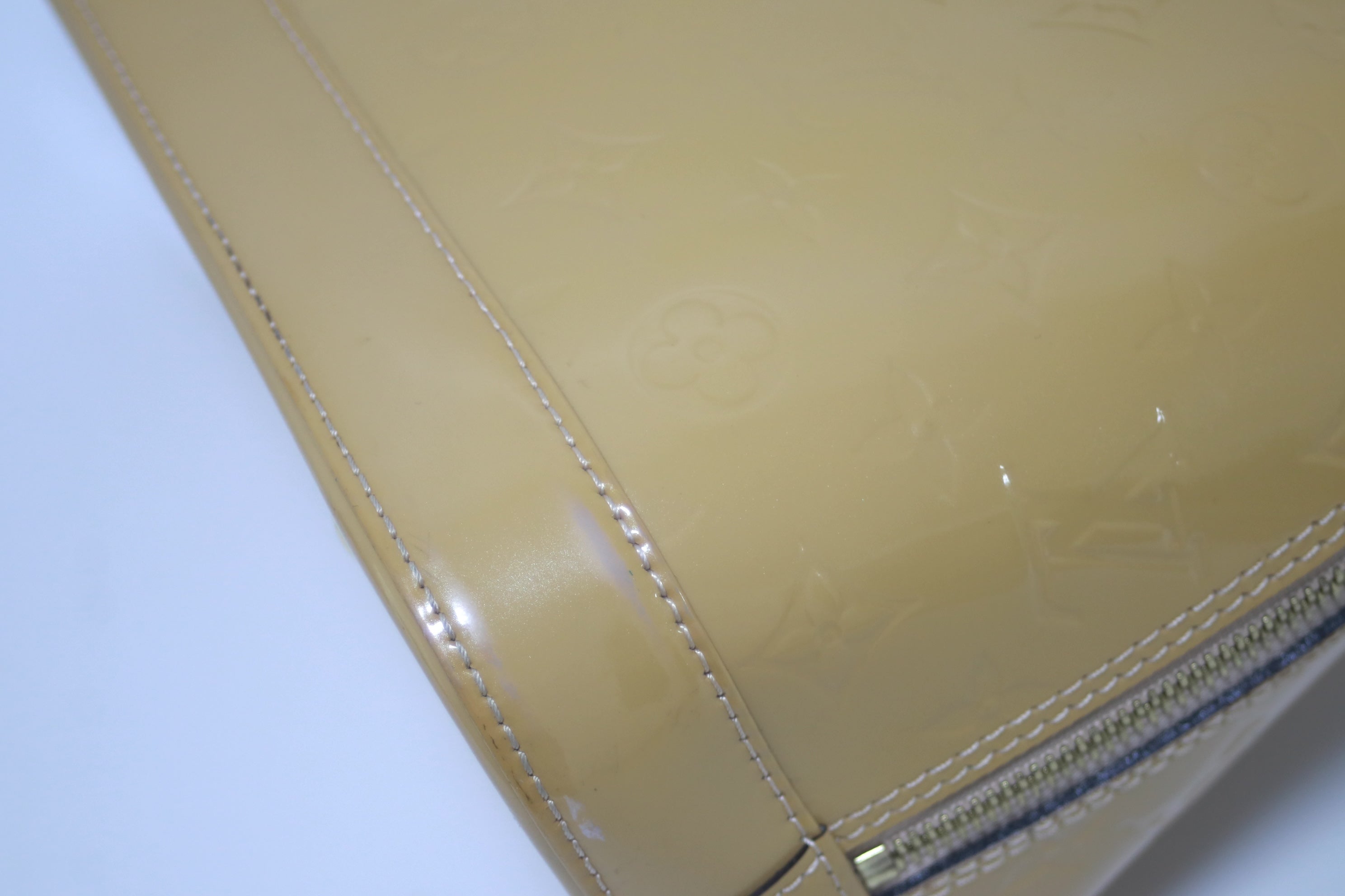 Louis Vuitton Alma PM Vernis Patent Handbag