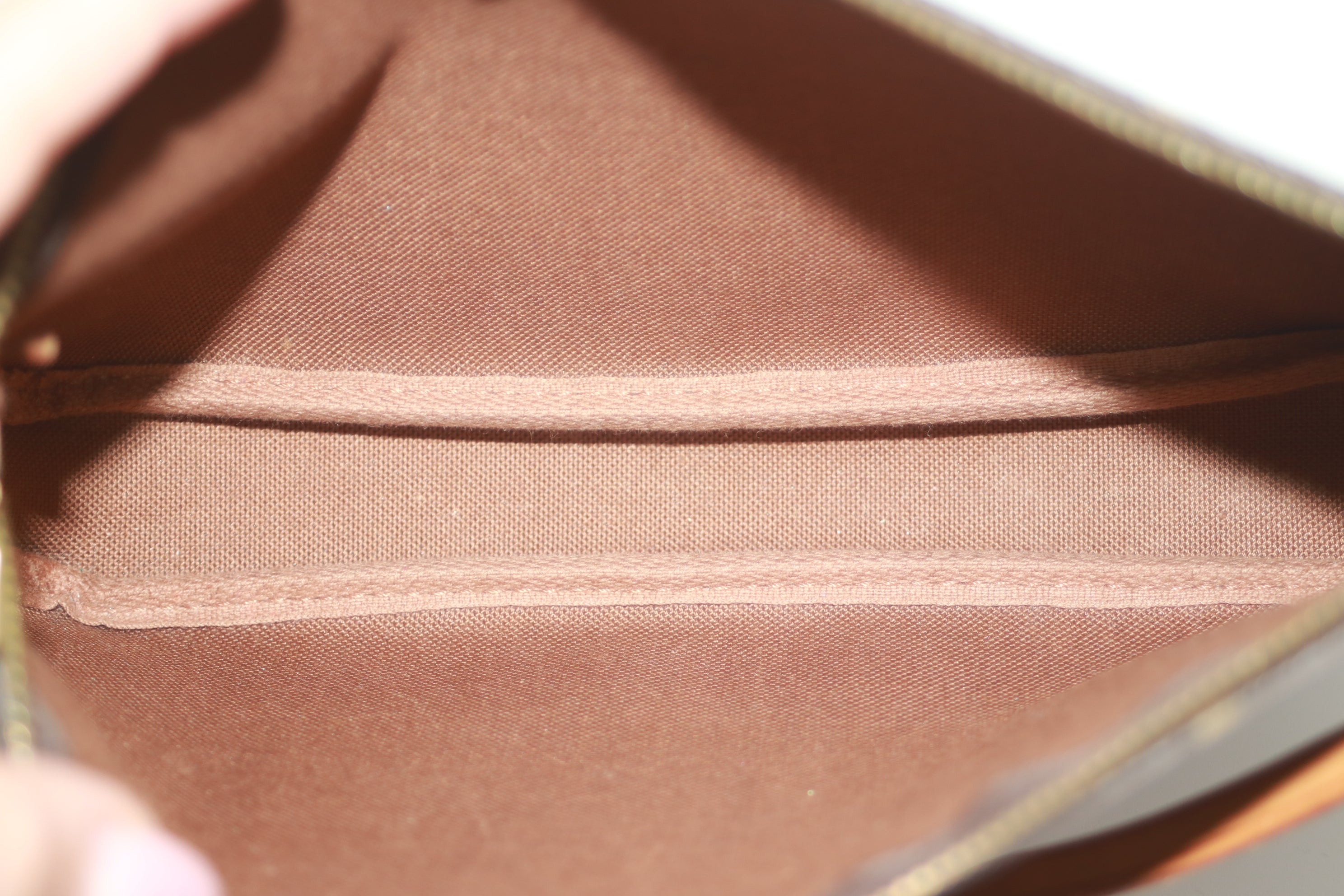 Louis Vuitton Pochette Accessories Used