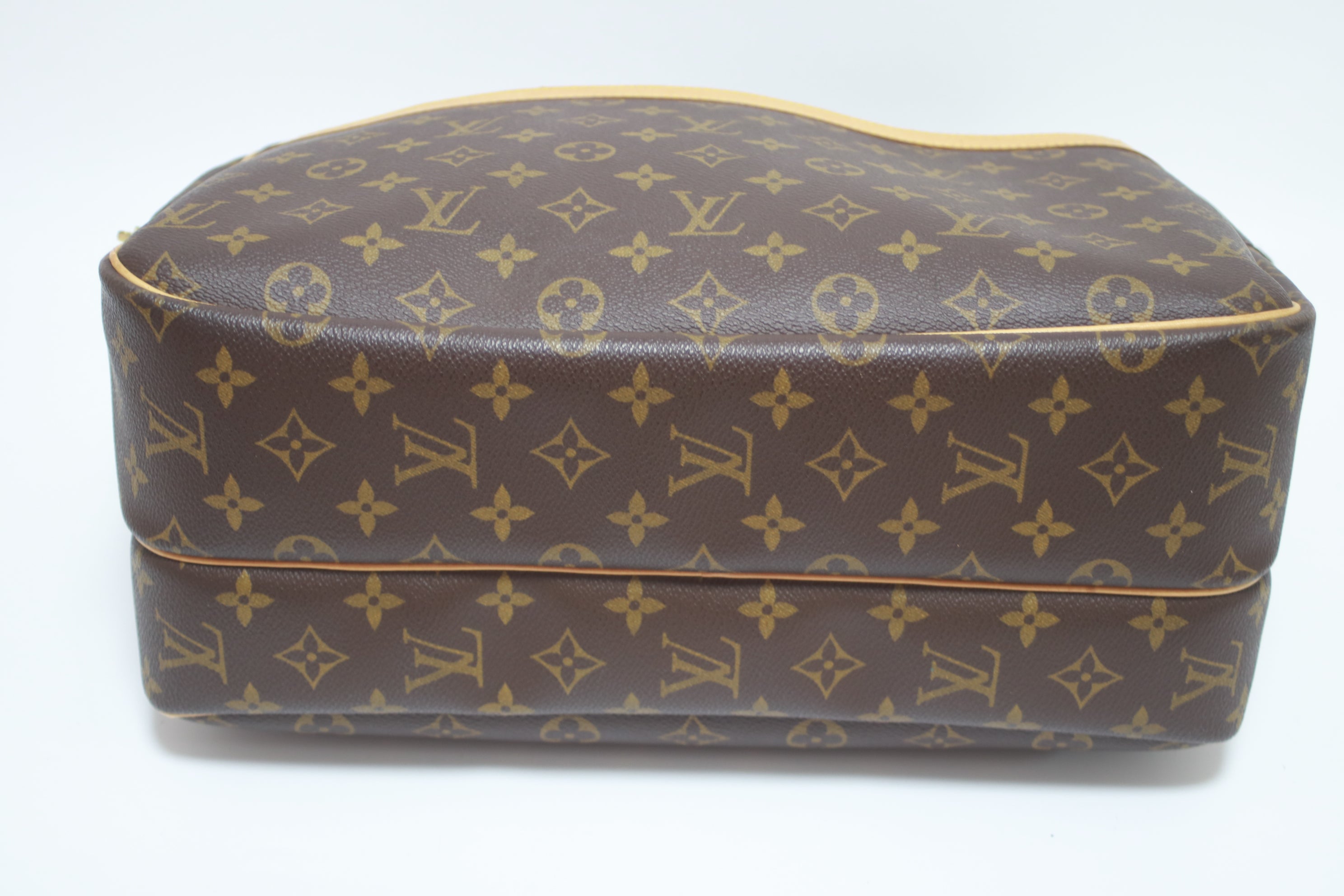 Louis Vuitton Reporter GM Messenger Bag Used