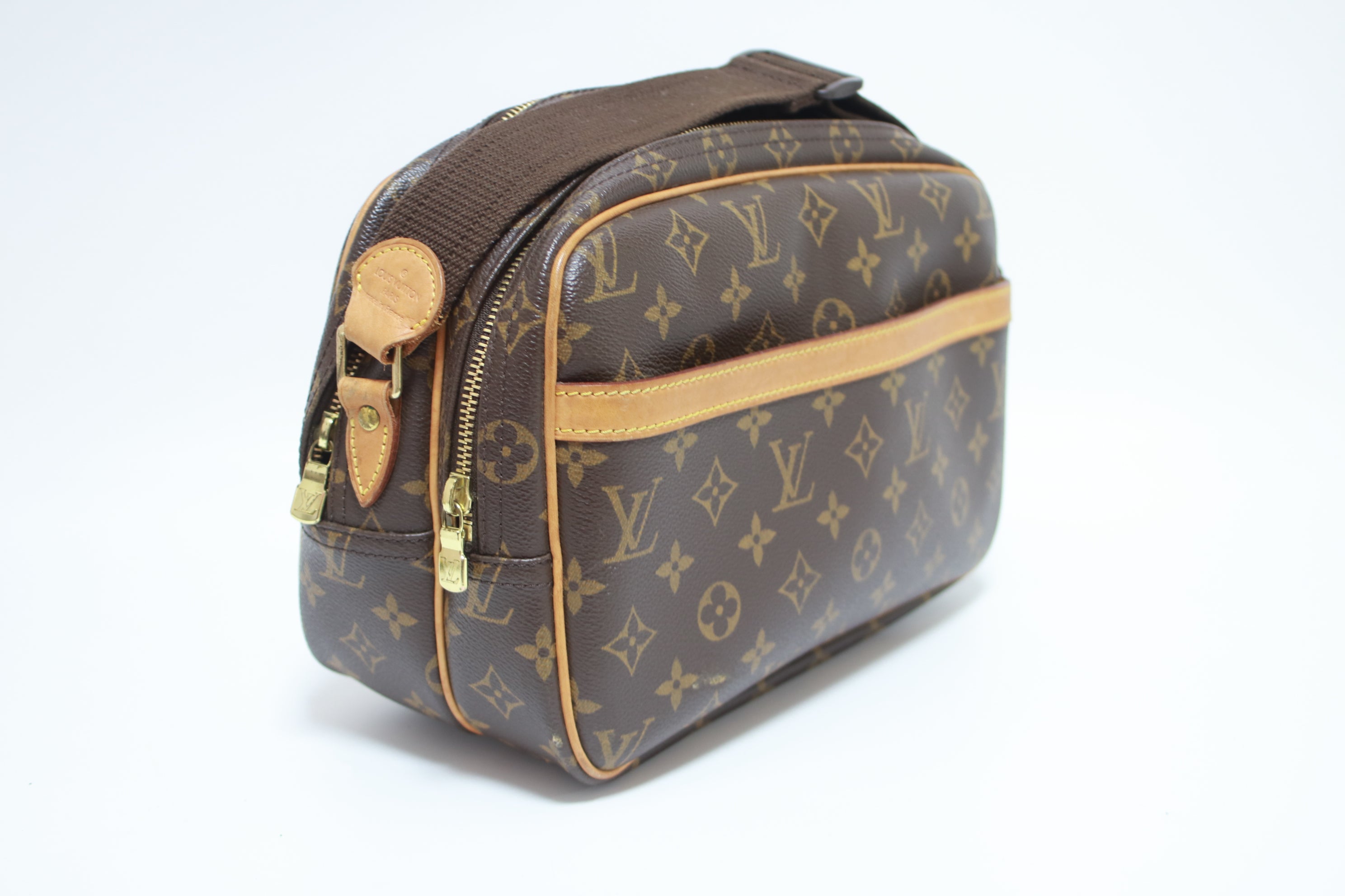 Louis Vuitton Reporter PM Messenger Bag Used