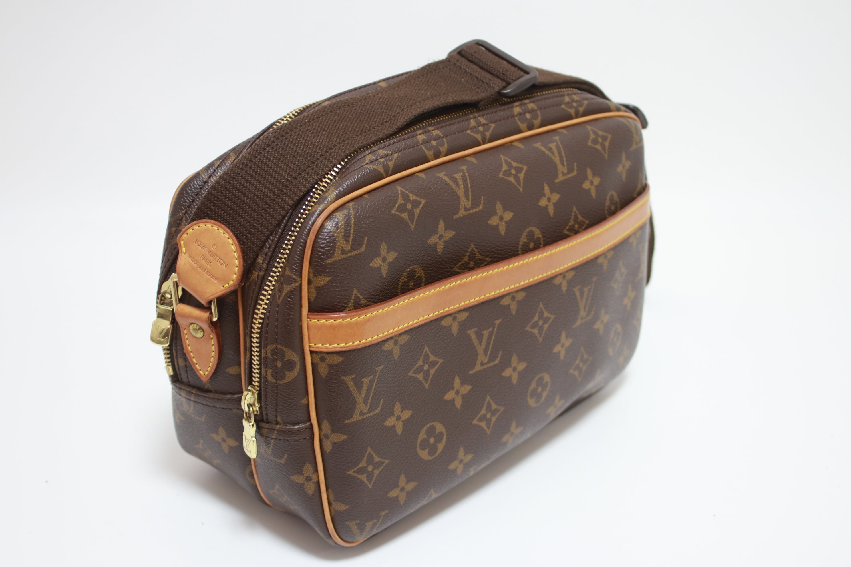 Louis Vuitton Reporter PM Messenger Bag Used