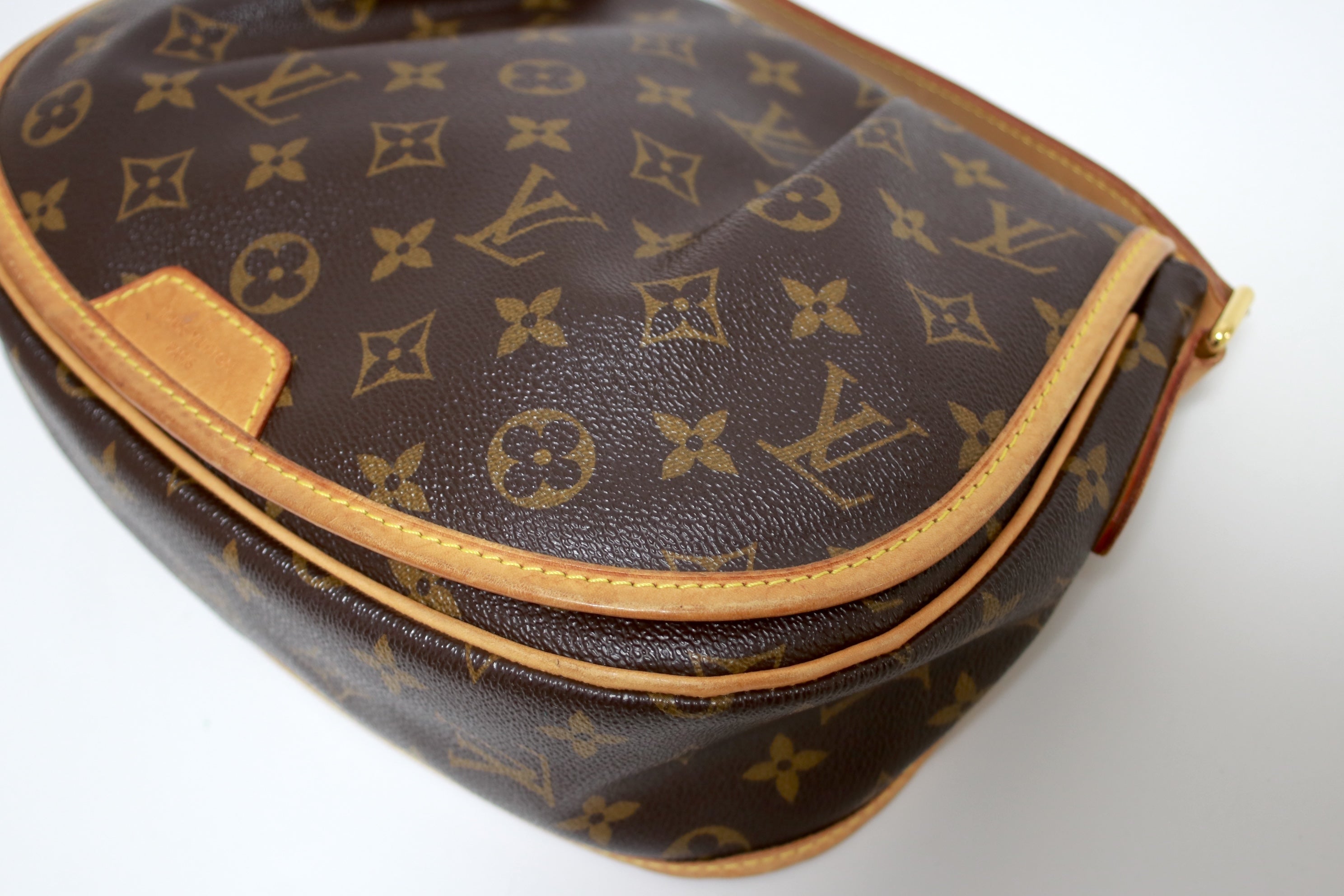 Louis Vuitton Menimontant PM Shoulder Bag