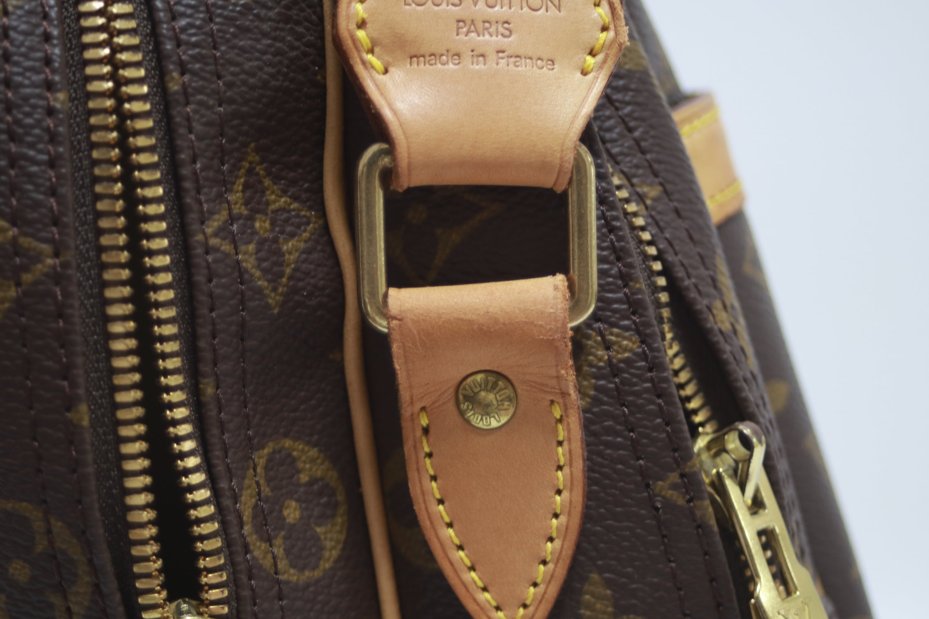 Louis Vuitton Reporter GM Messenger Bag Used