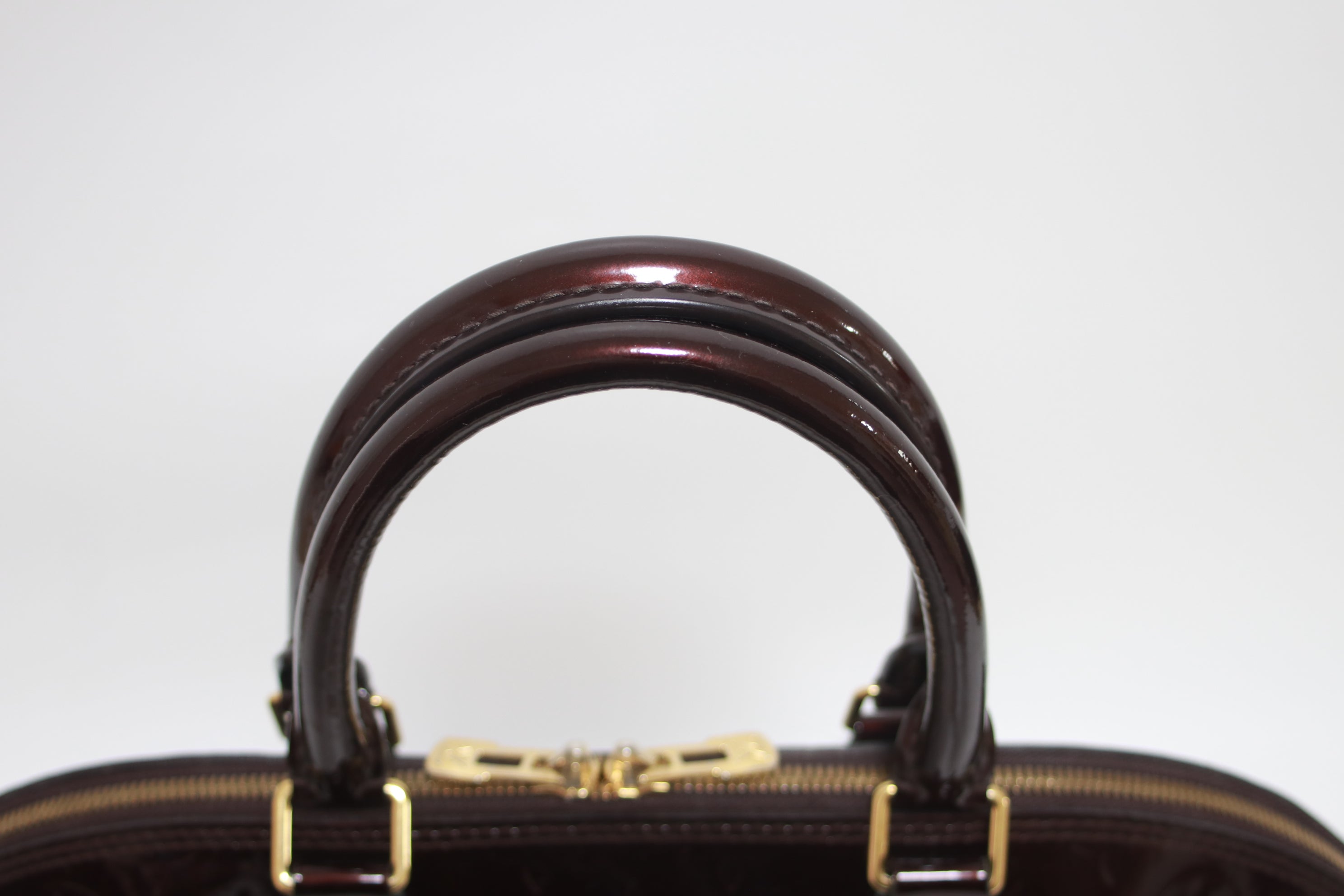 Louis Vuitton Alma GM Vernis Amarante Handbag