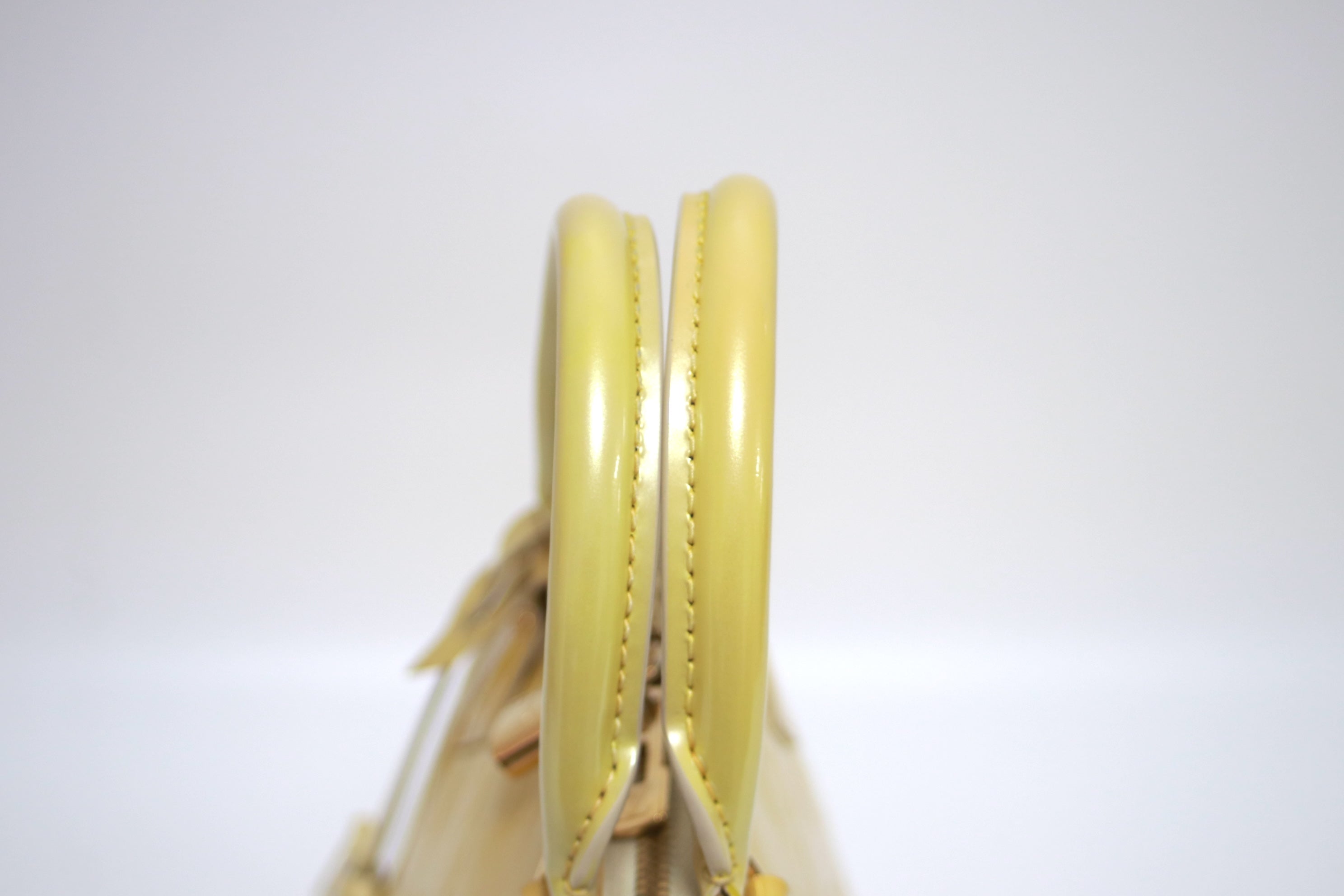 Louis Vuitton Alma PM Vernis Yellow Handbag Used