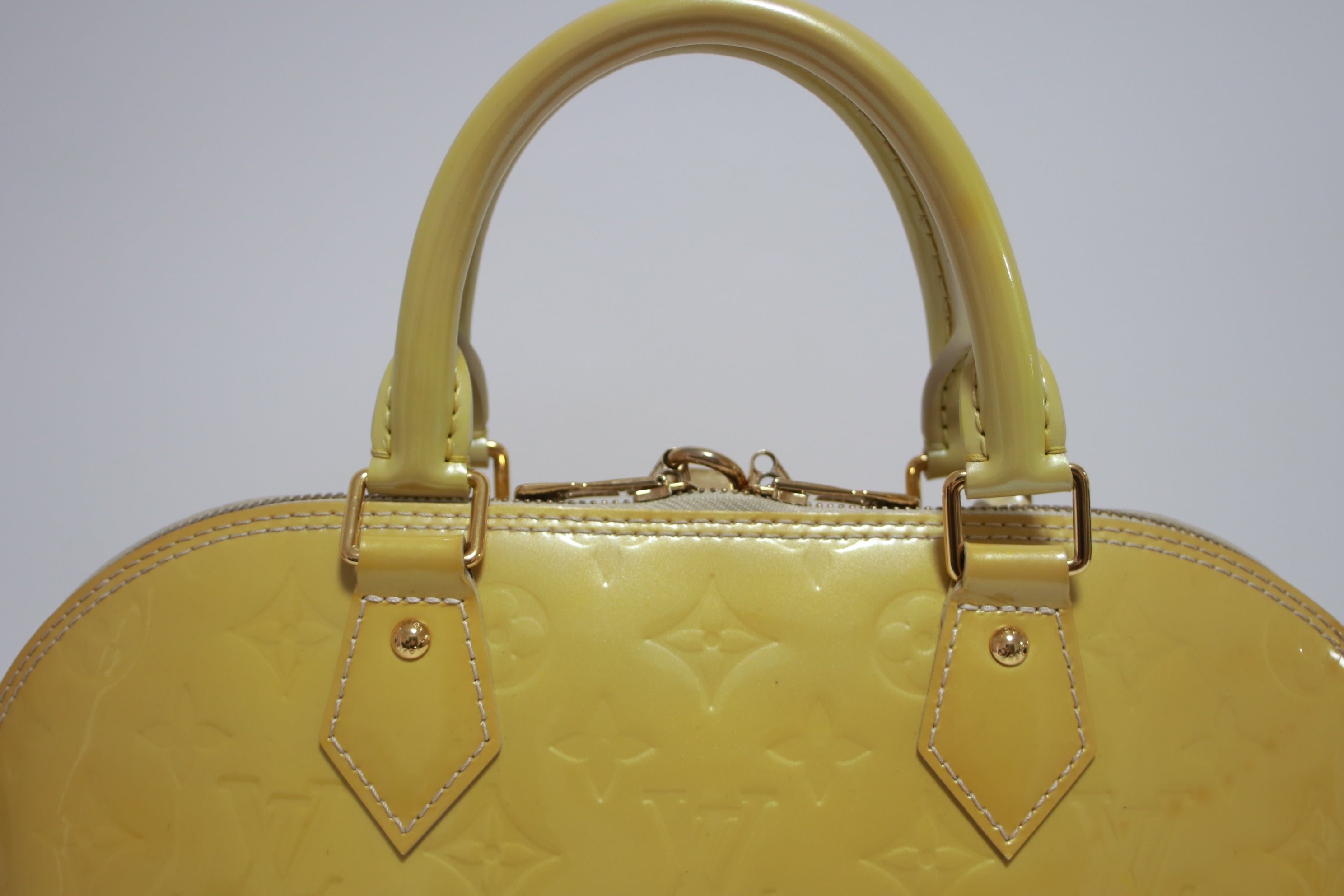 Louis Vuitton Alma PM Vernis Yellow Handbag Used