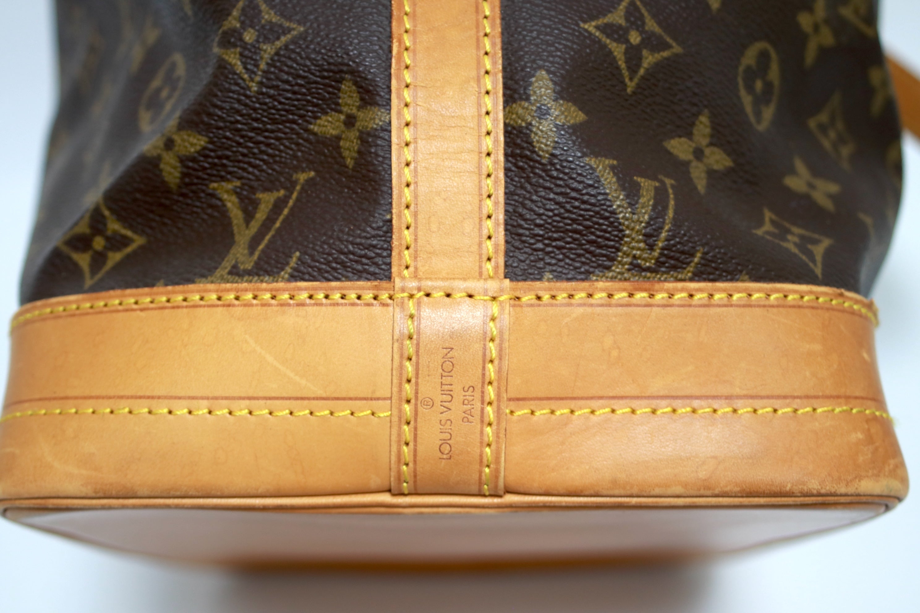 Borsa a secchiello Louis Vuitton Noe GM usata