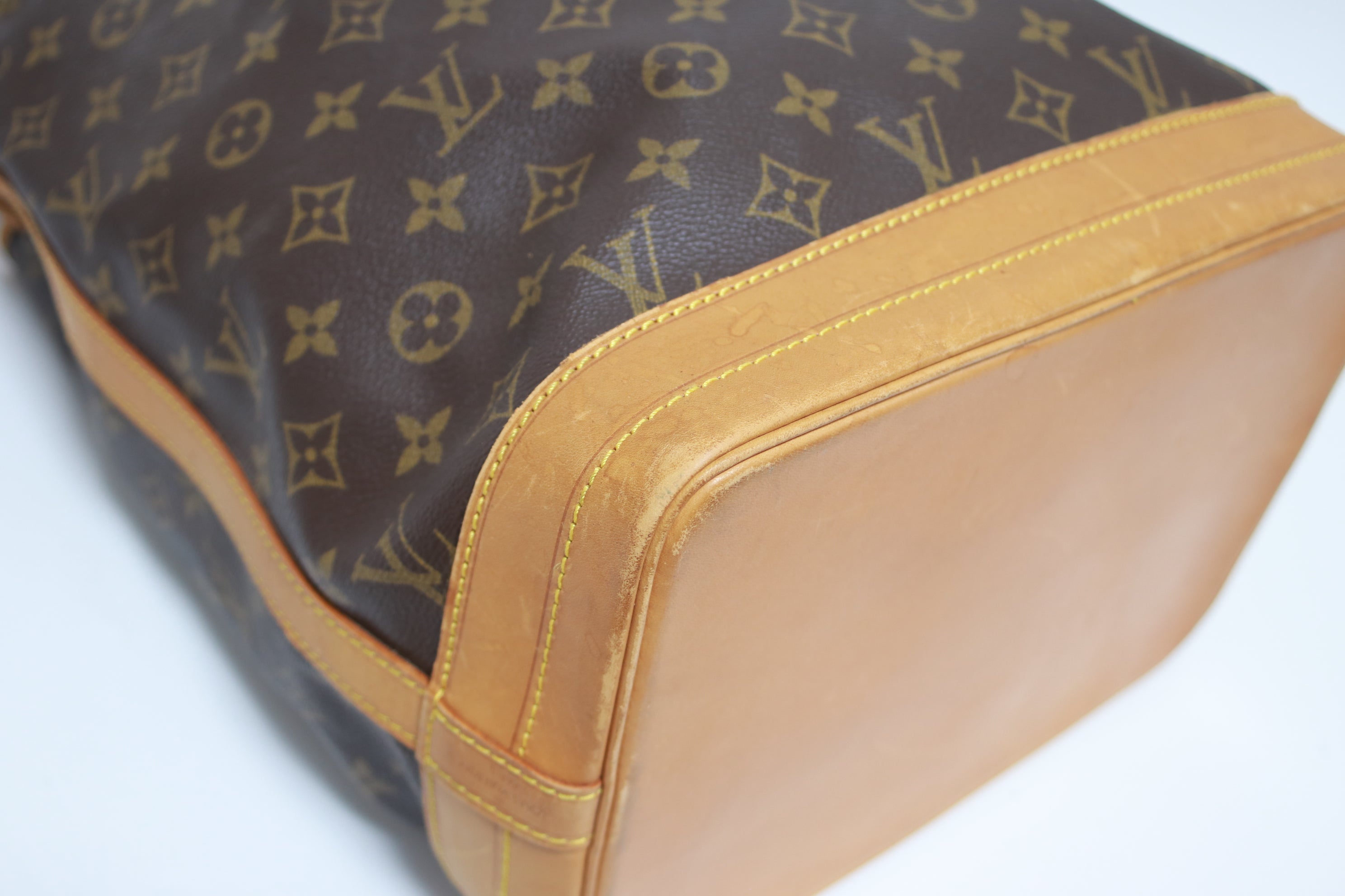 Borsa a secchiello Louis Vuitton Noe GM usata