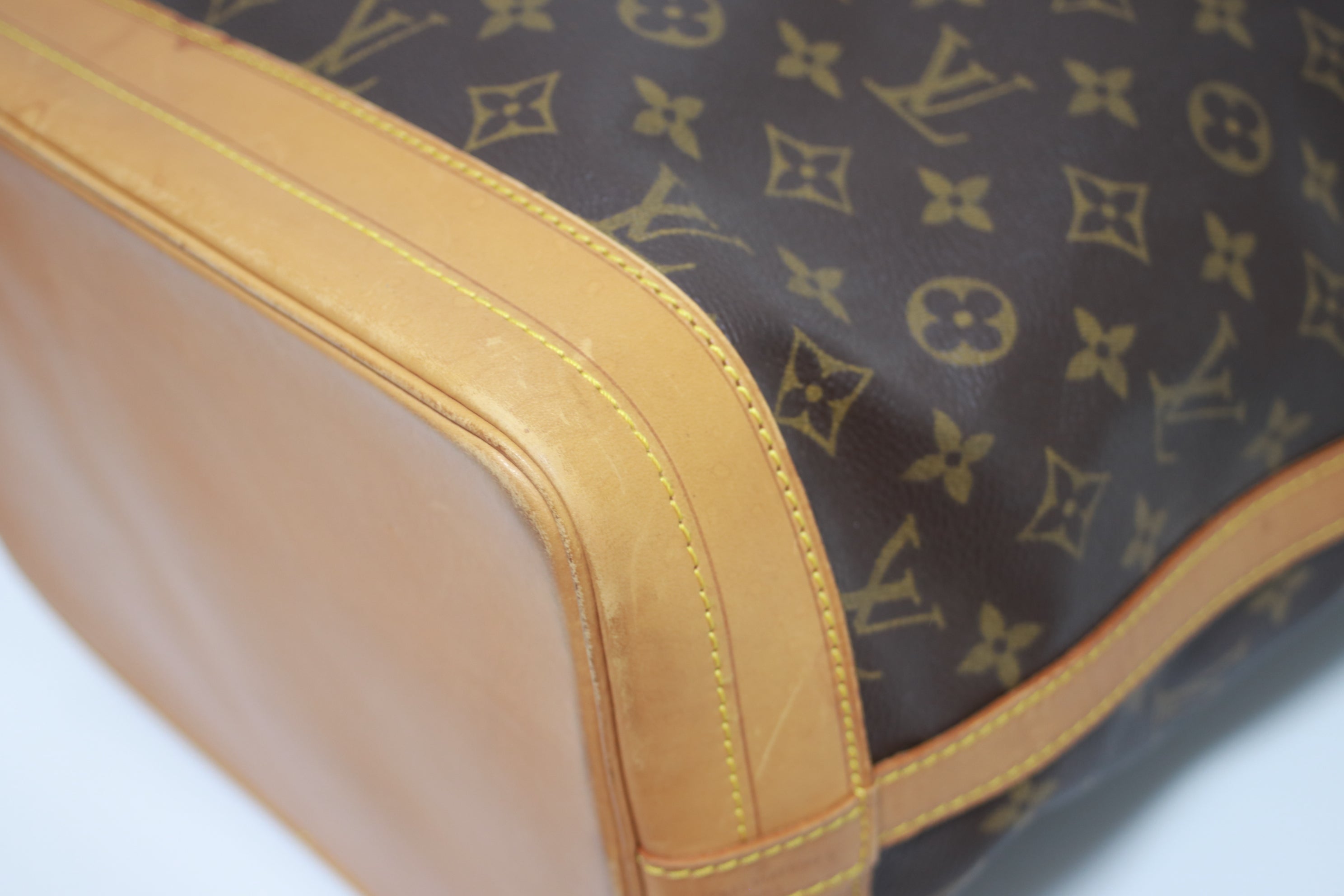 Borsa a secchiello Louis Vuitton Noe GM usata
