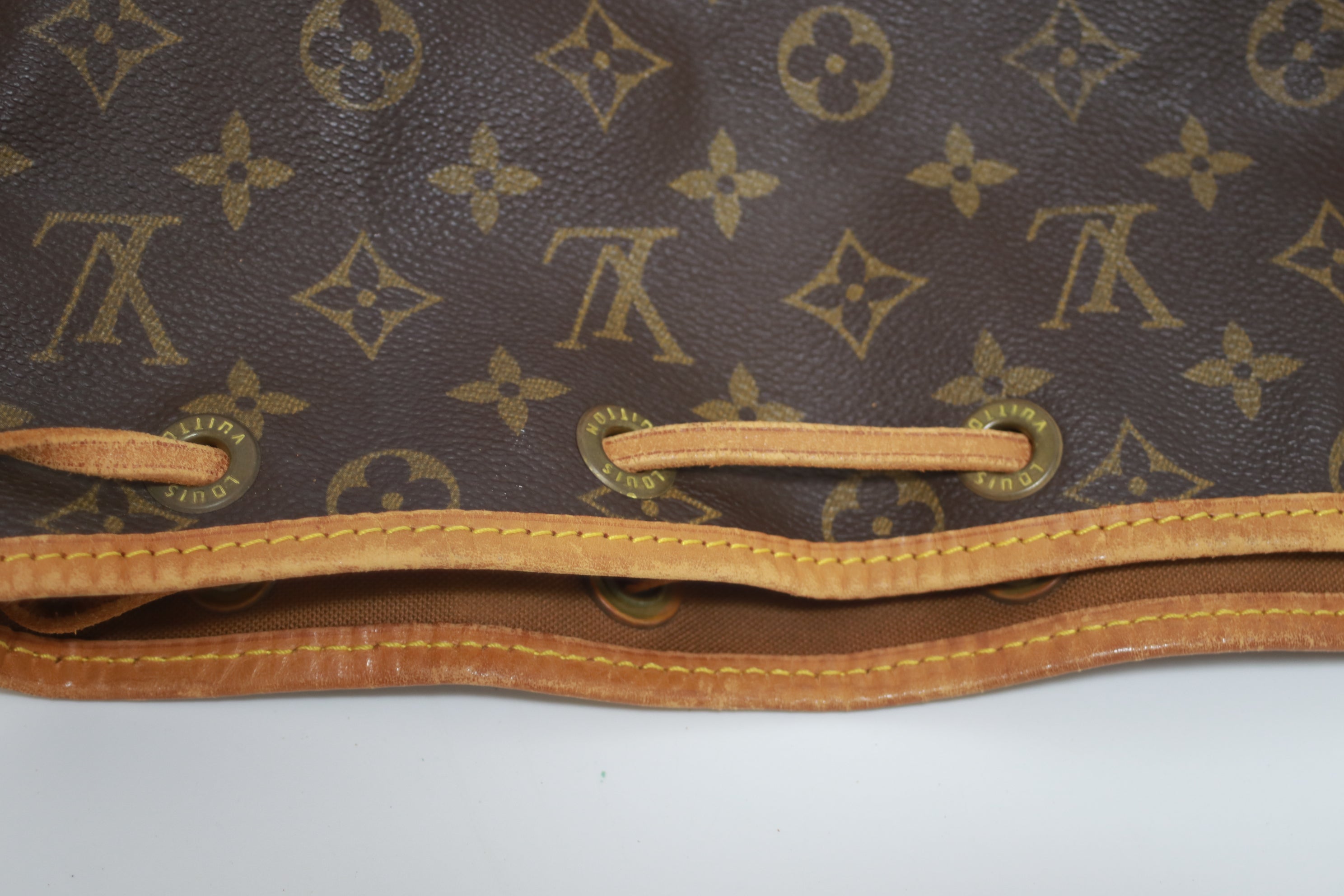 Borsa a secchiello Louis Vuitton Noe GM usata