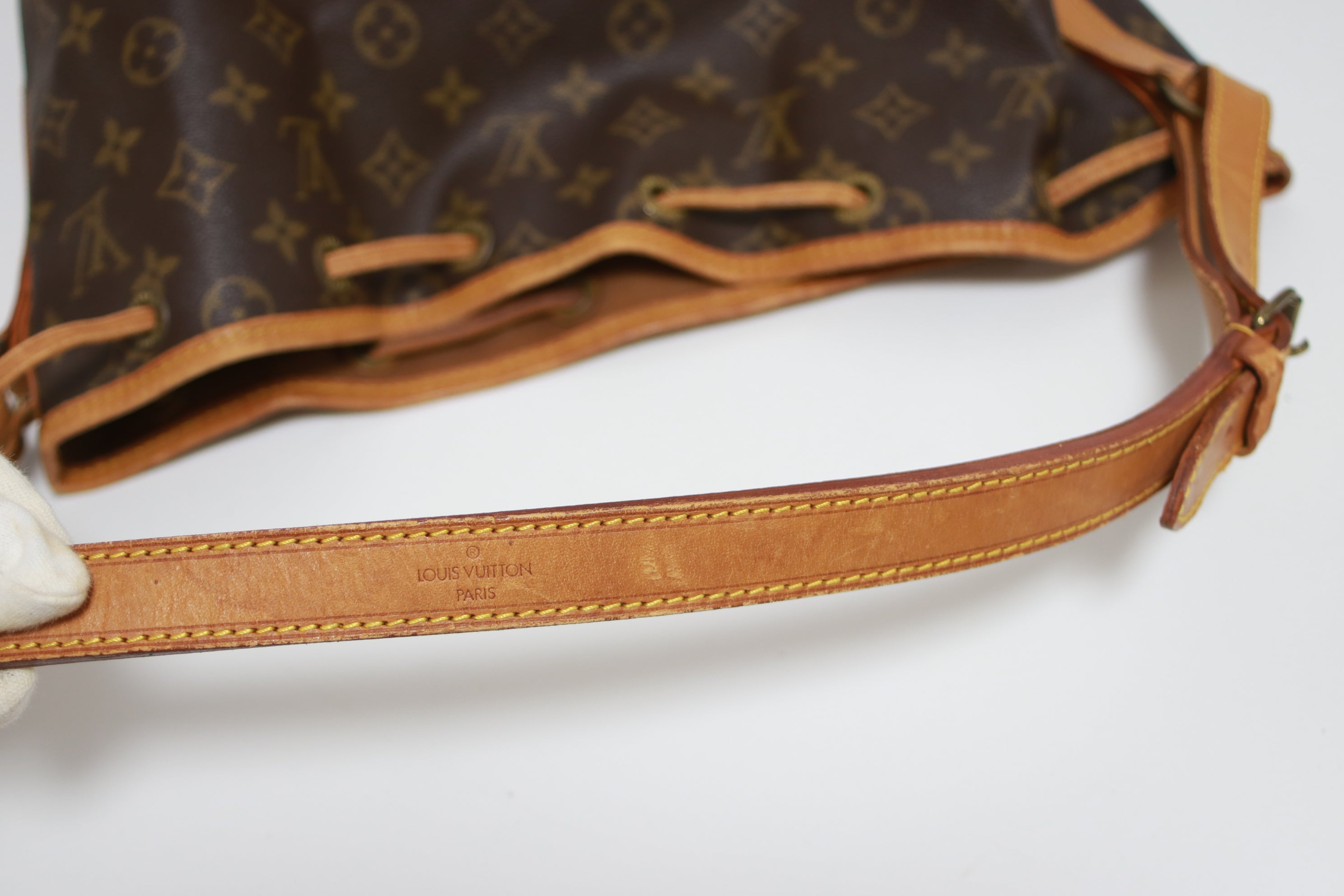 Borsa a secchiello Louis Vuitton Noe GM usata