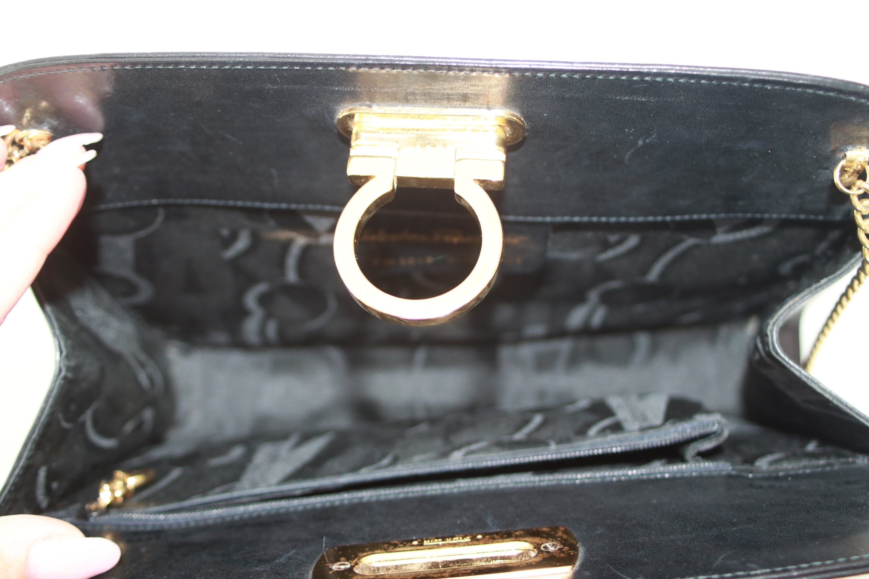 Ferragamo Chain Shoulder Bag Black Used