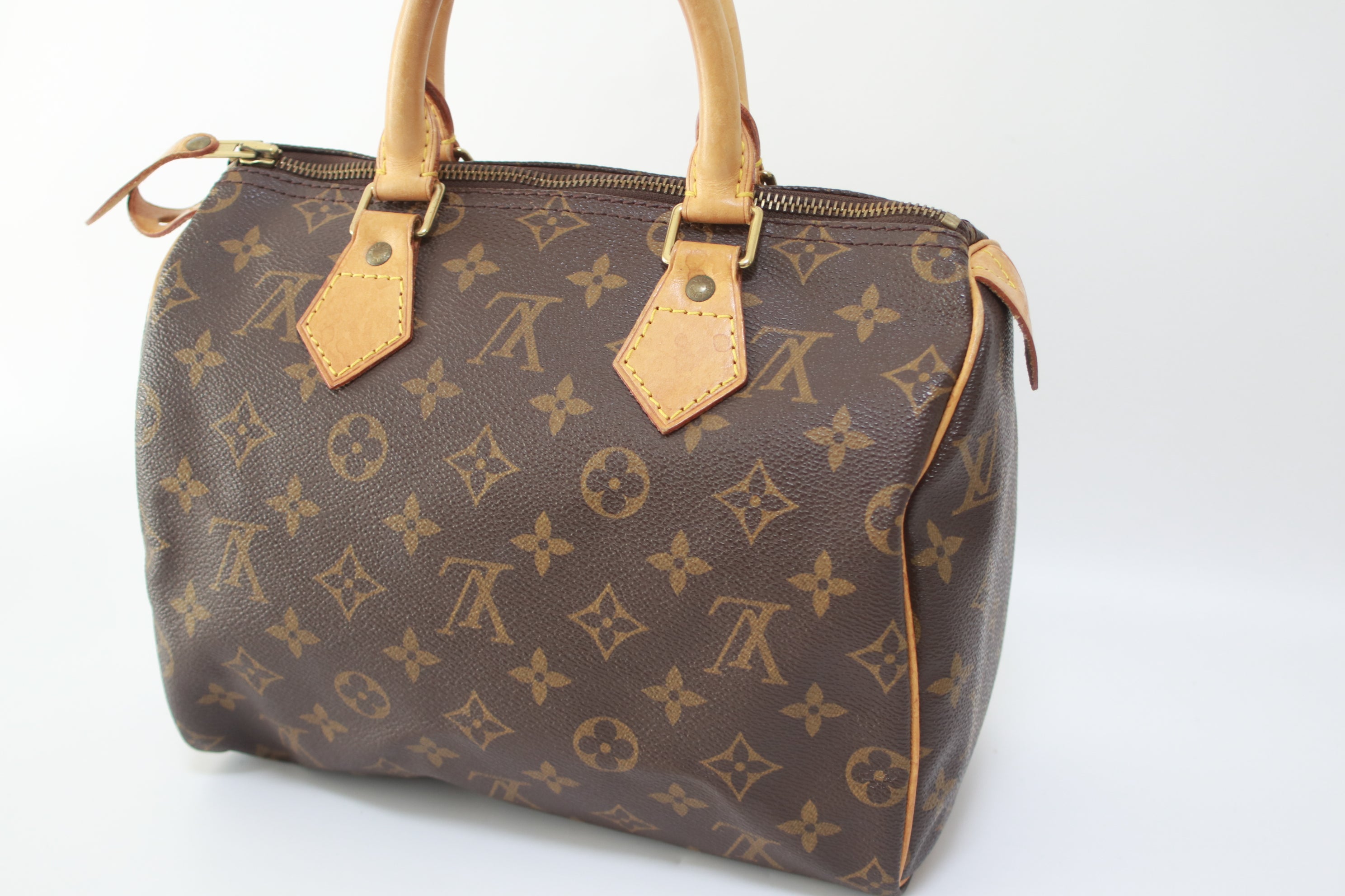 Louis Vuitton Speedy 25 Handbag Used