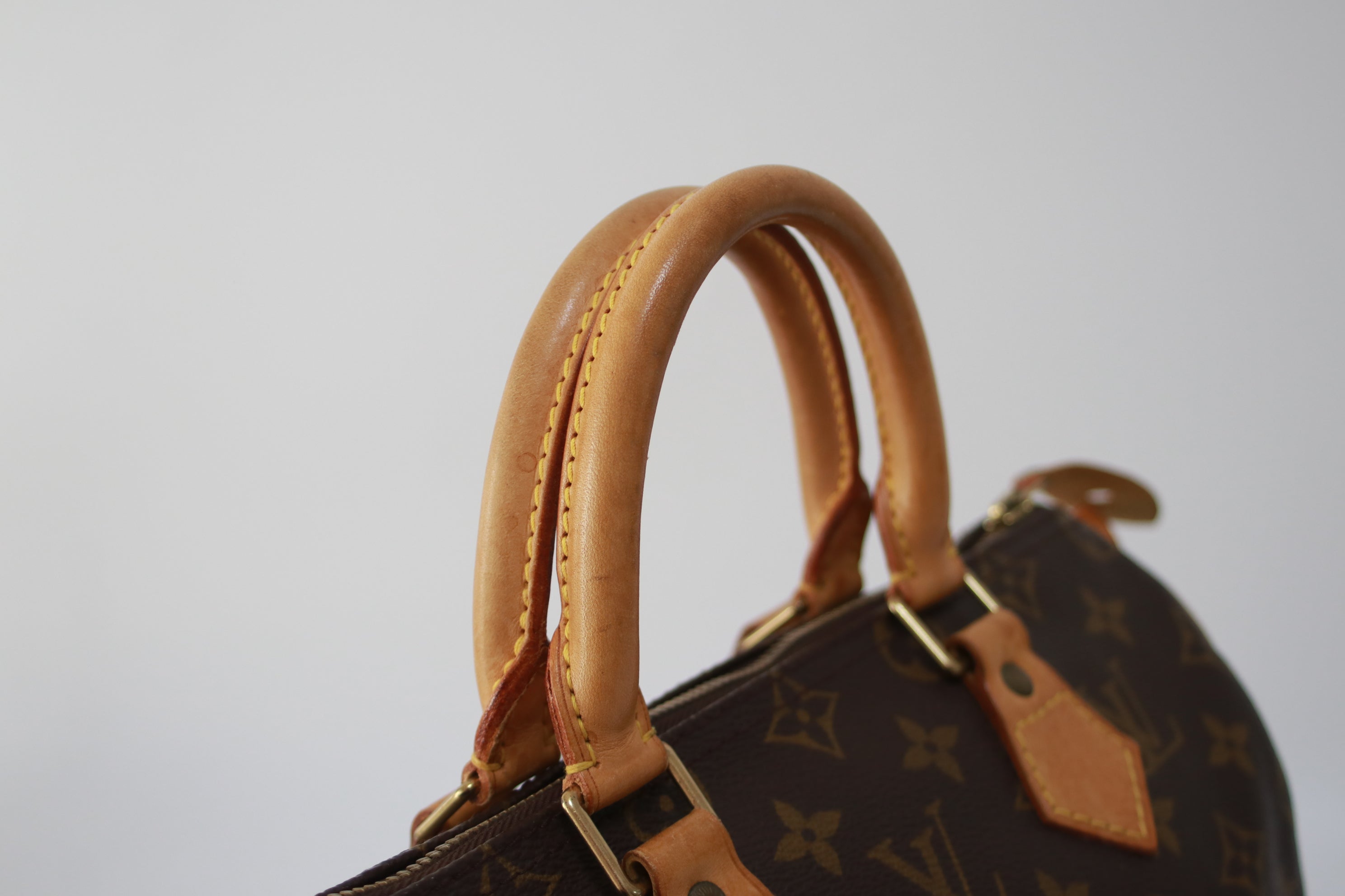Louis Vuitton Speedy 25 Handbag Used