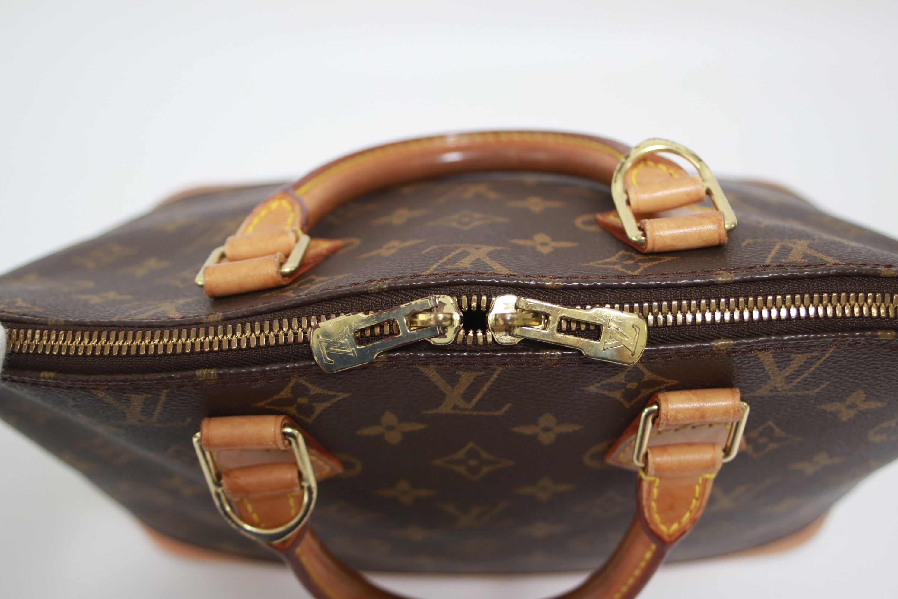 Louis Vuitton Alma PM Handbag Used